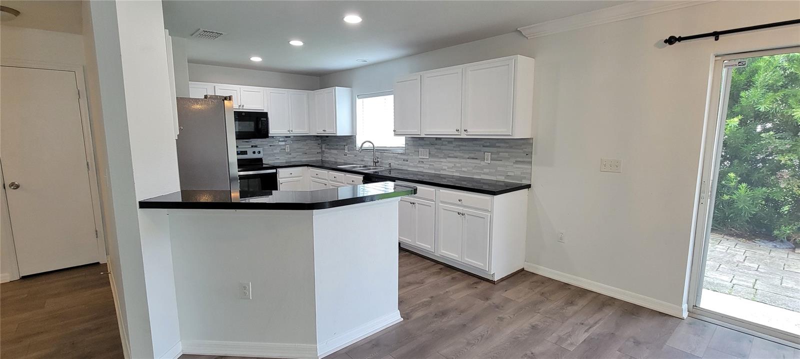 Image 16 of 51 For 9543 Maxson Drive