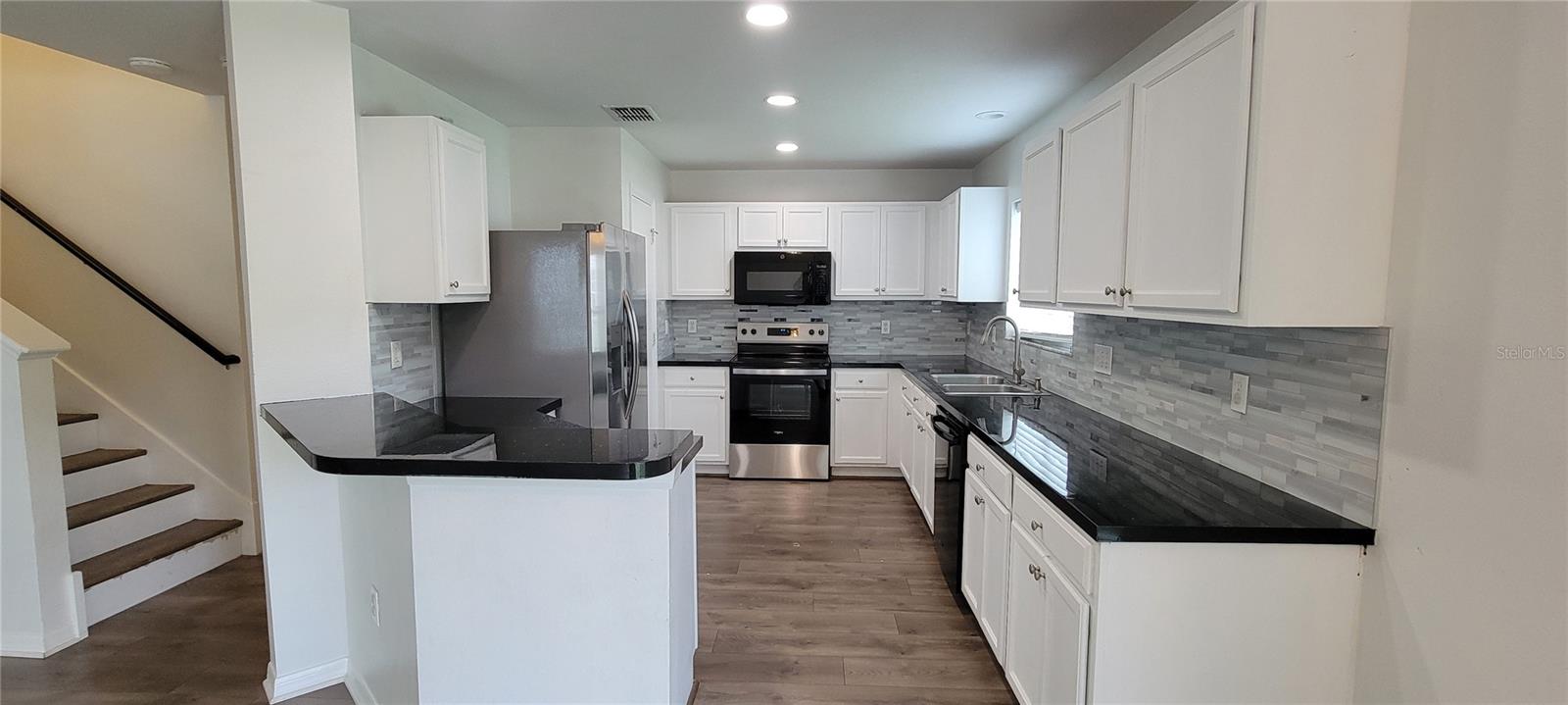 Image 17 of 51 For 9543 Maxson Drive