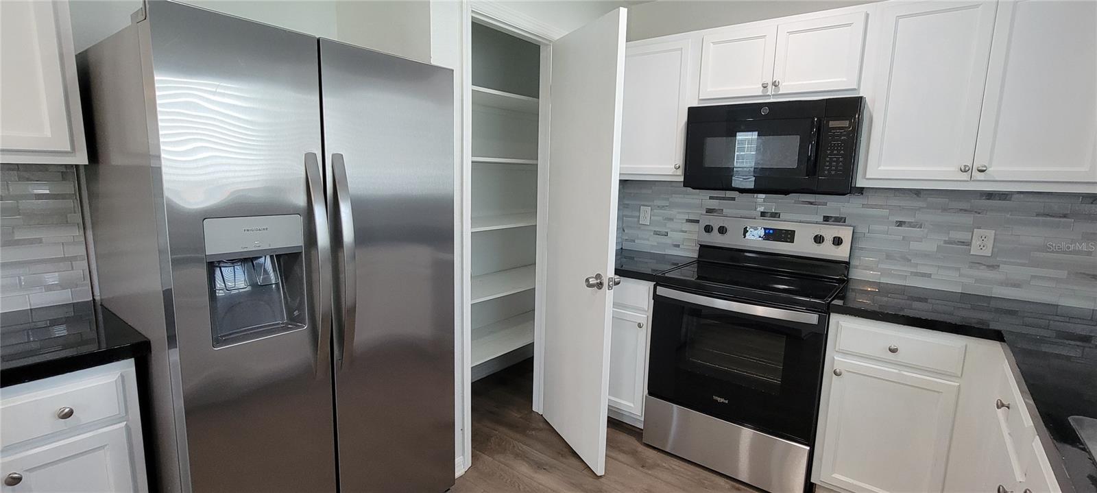 Image 21 of 51 For 9543 Maxson Drive