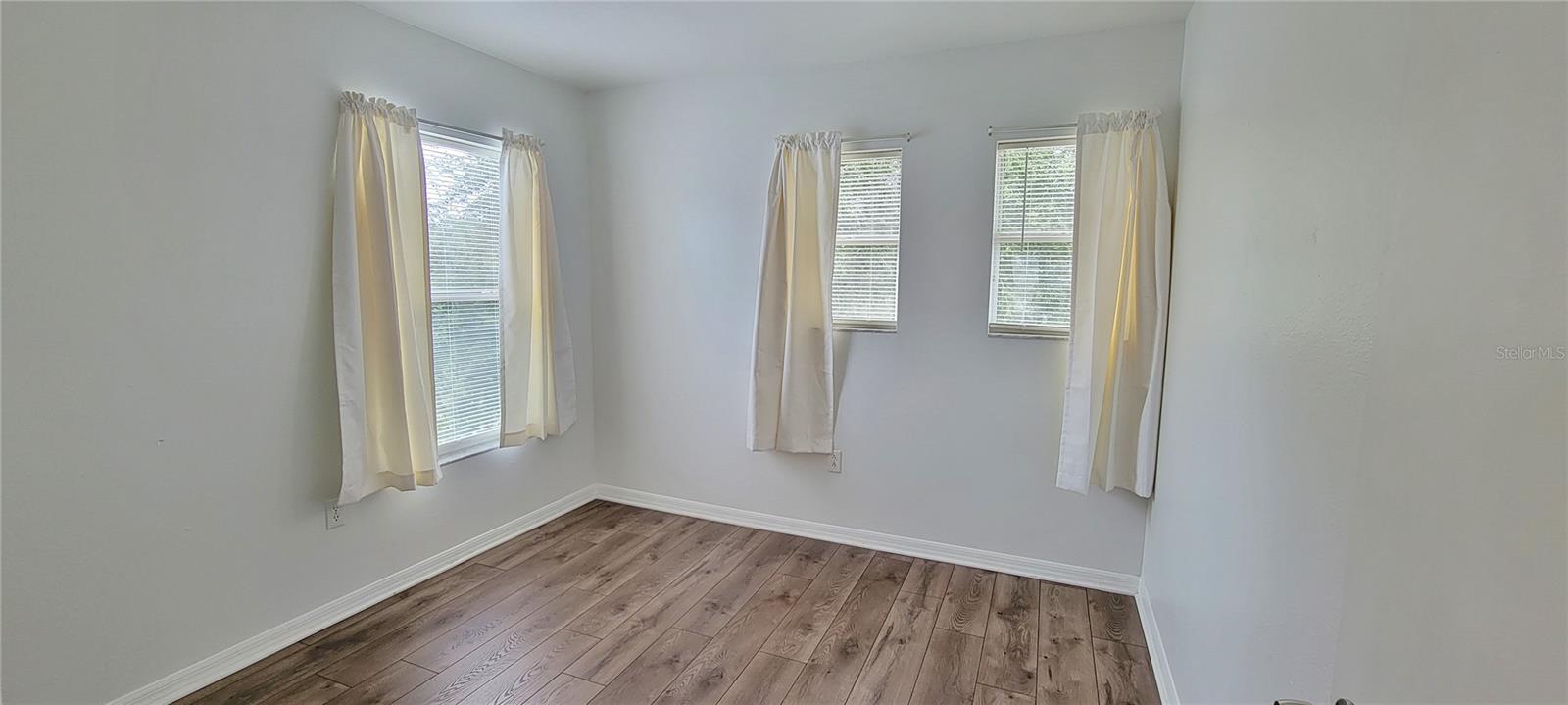 Image 36 of 51 For 9543 Maxson Drive