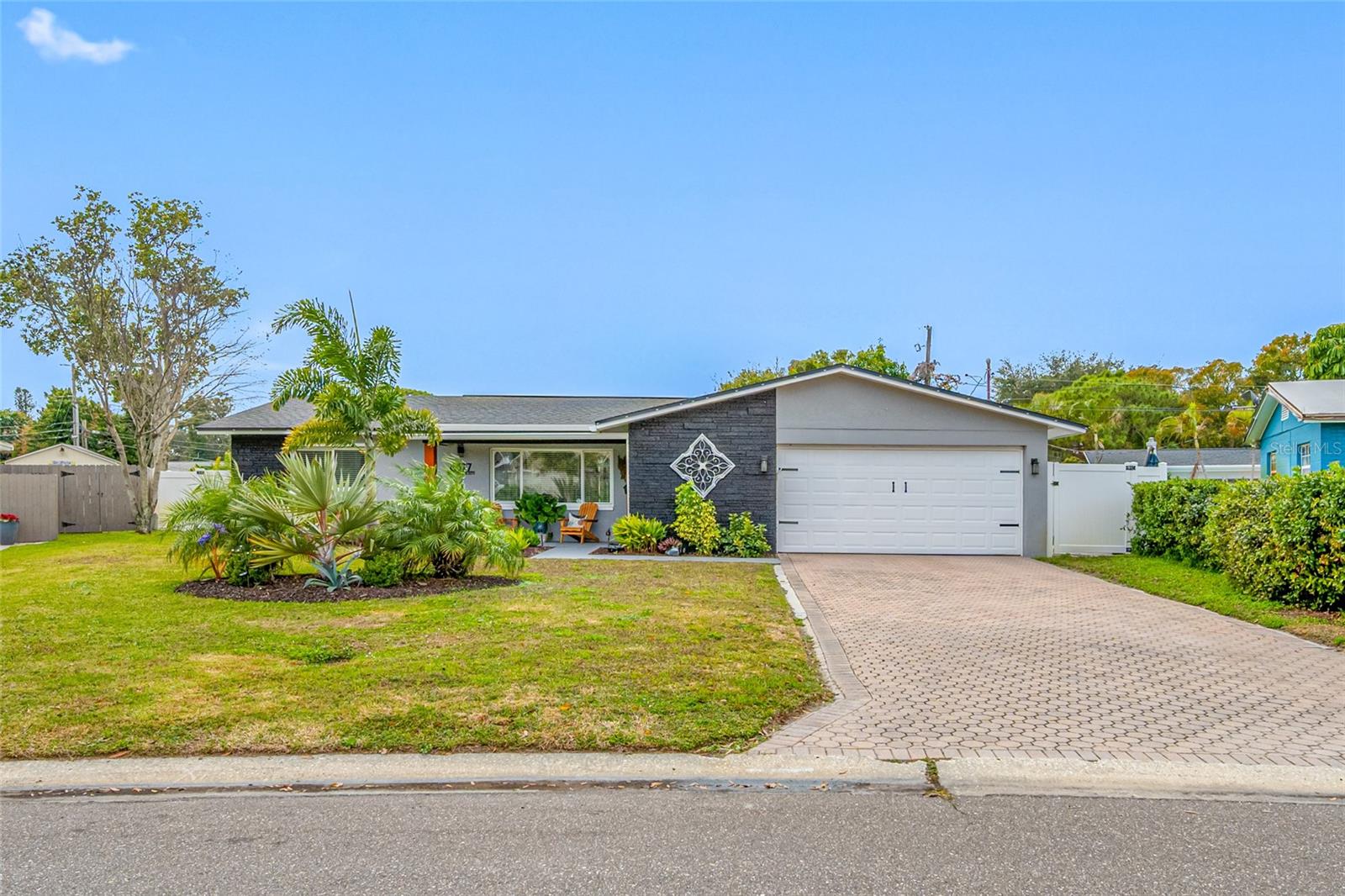 Details for 6377 15th Street S, ST PETERSBURG, FL 33705