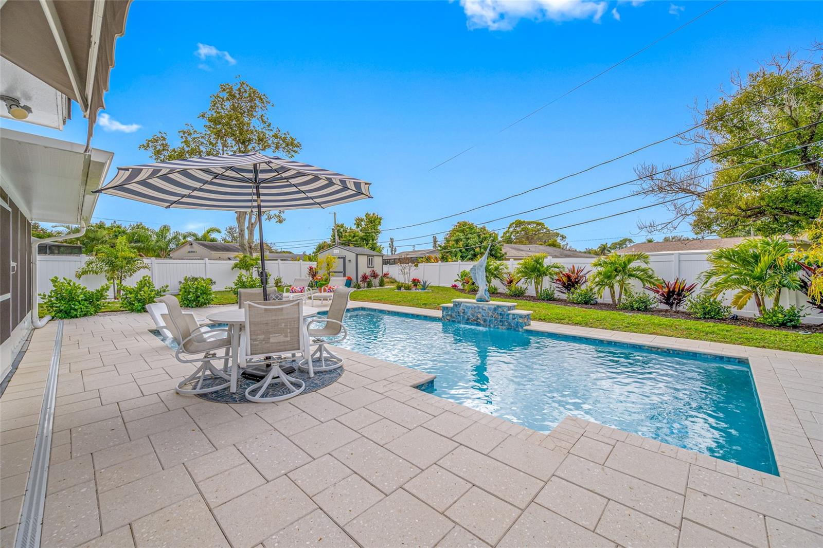 Image 21 of 53 For 6377 15th Street S