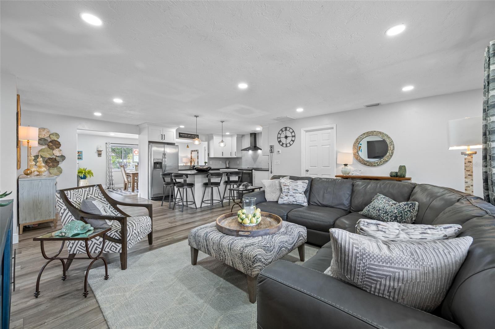 Image 32 of 53 For 6377 15th Street S