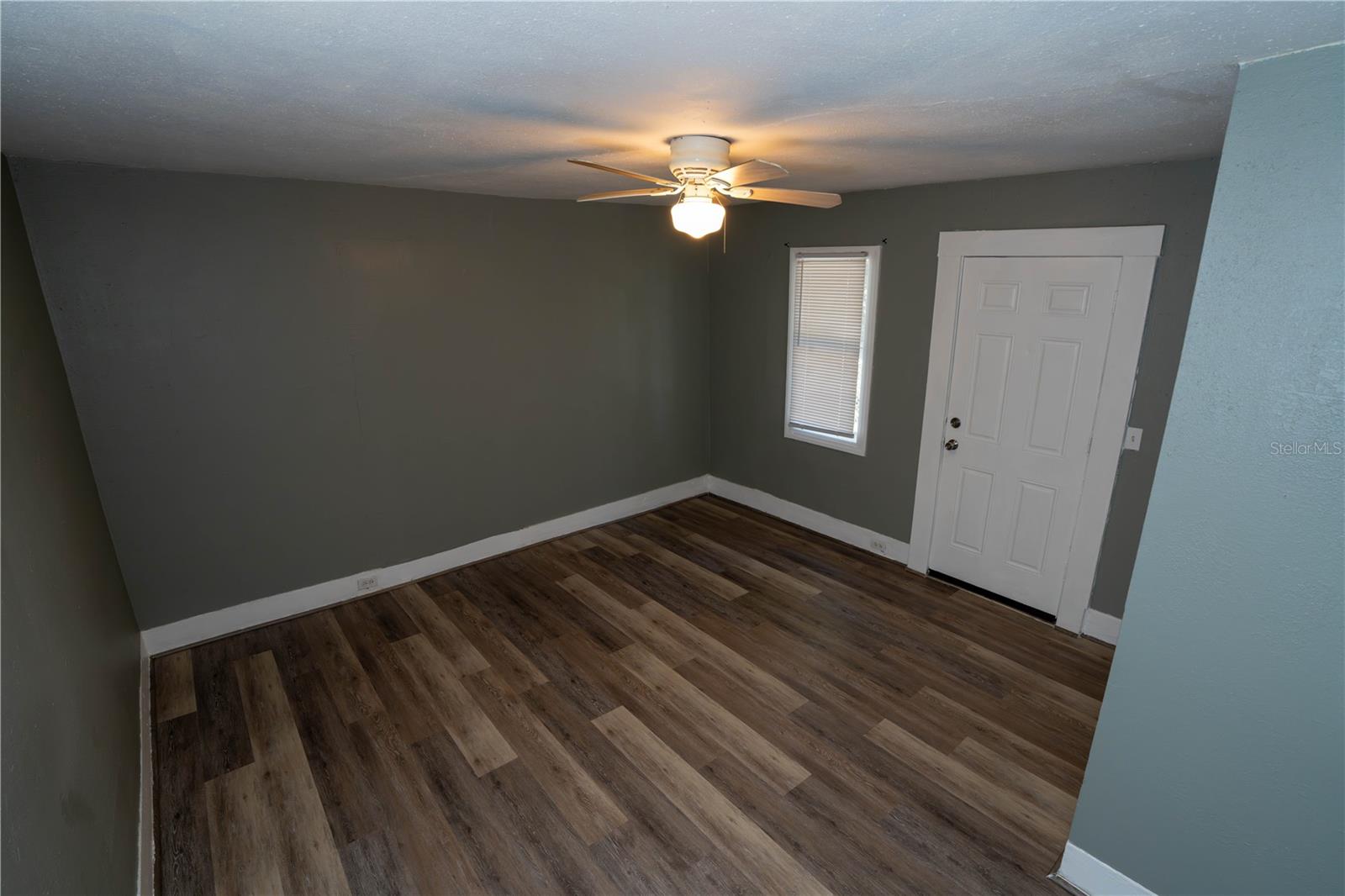 Image 18 of 29 For 8122 Marks Street