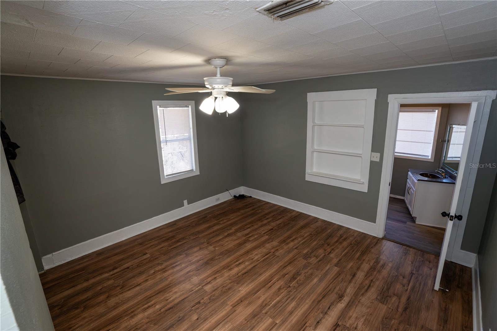 Image 21 of 29 For 8122 Marks Street