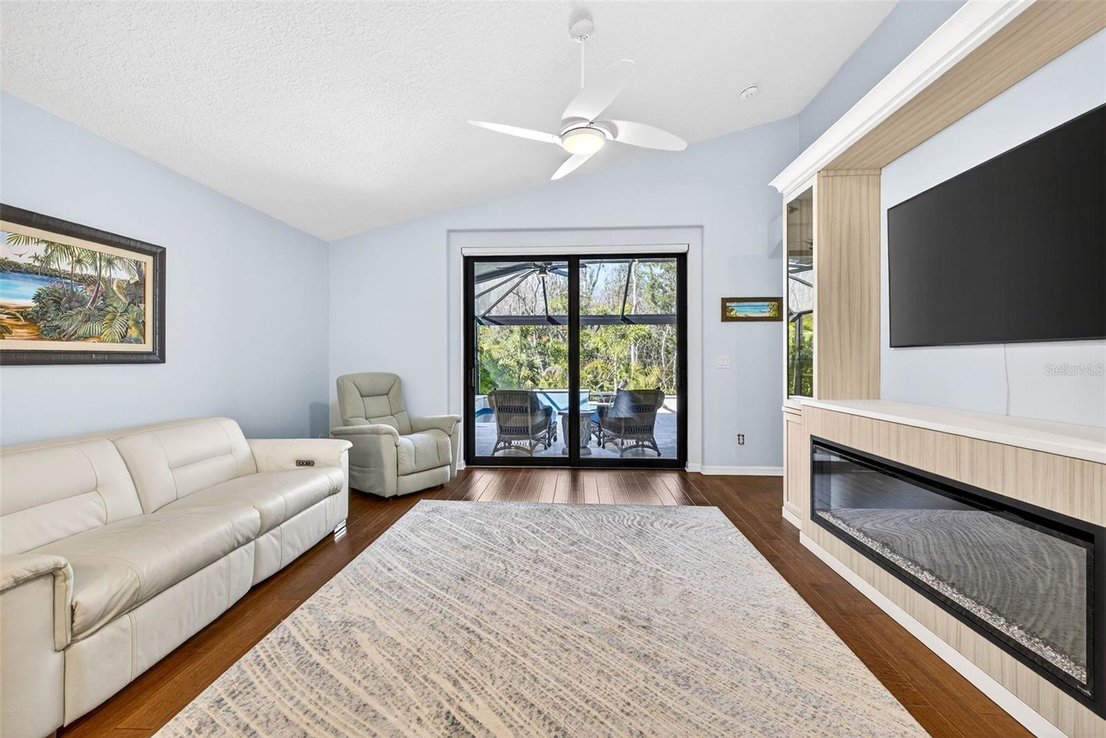 Listing photo id 25 for 19145 Cypress Green Drive