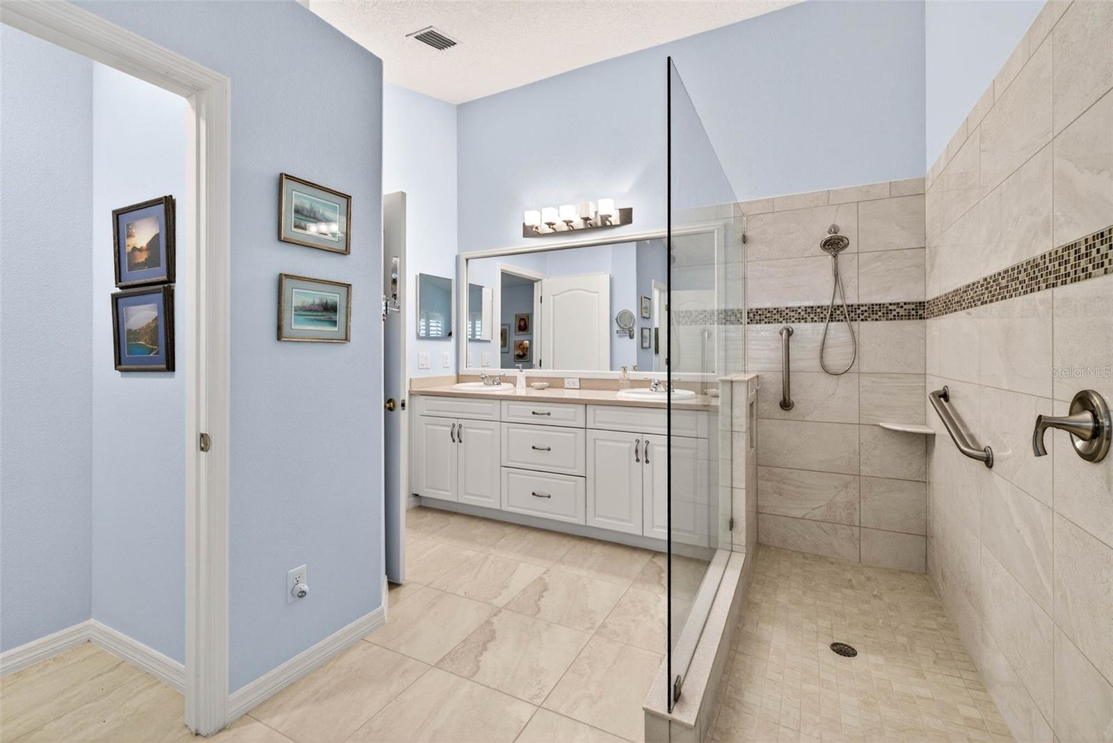 Listing photo id 40 for 19145 Cypress Green Drive