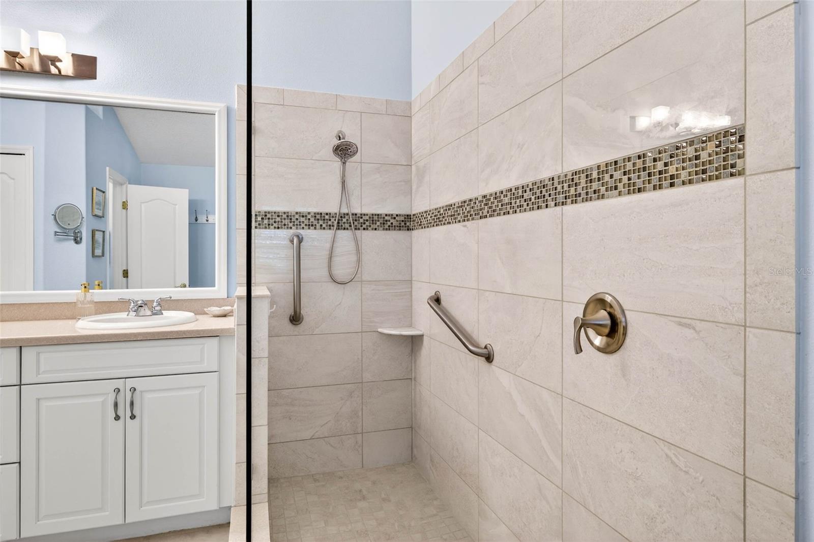 Listing photo id 41 for 19145 Cypress Green Drive