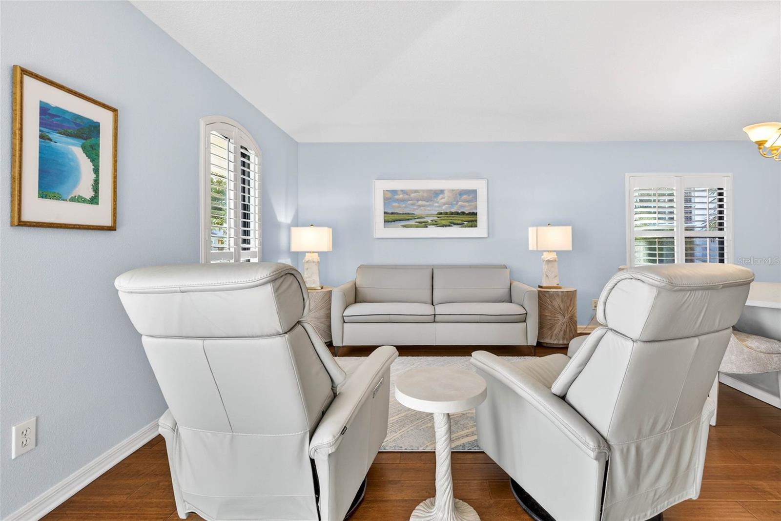 Listing photo id 3 for 19145 Cypress Green Drive