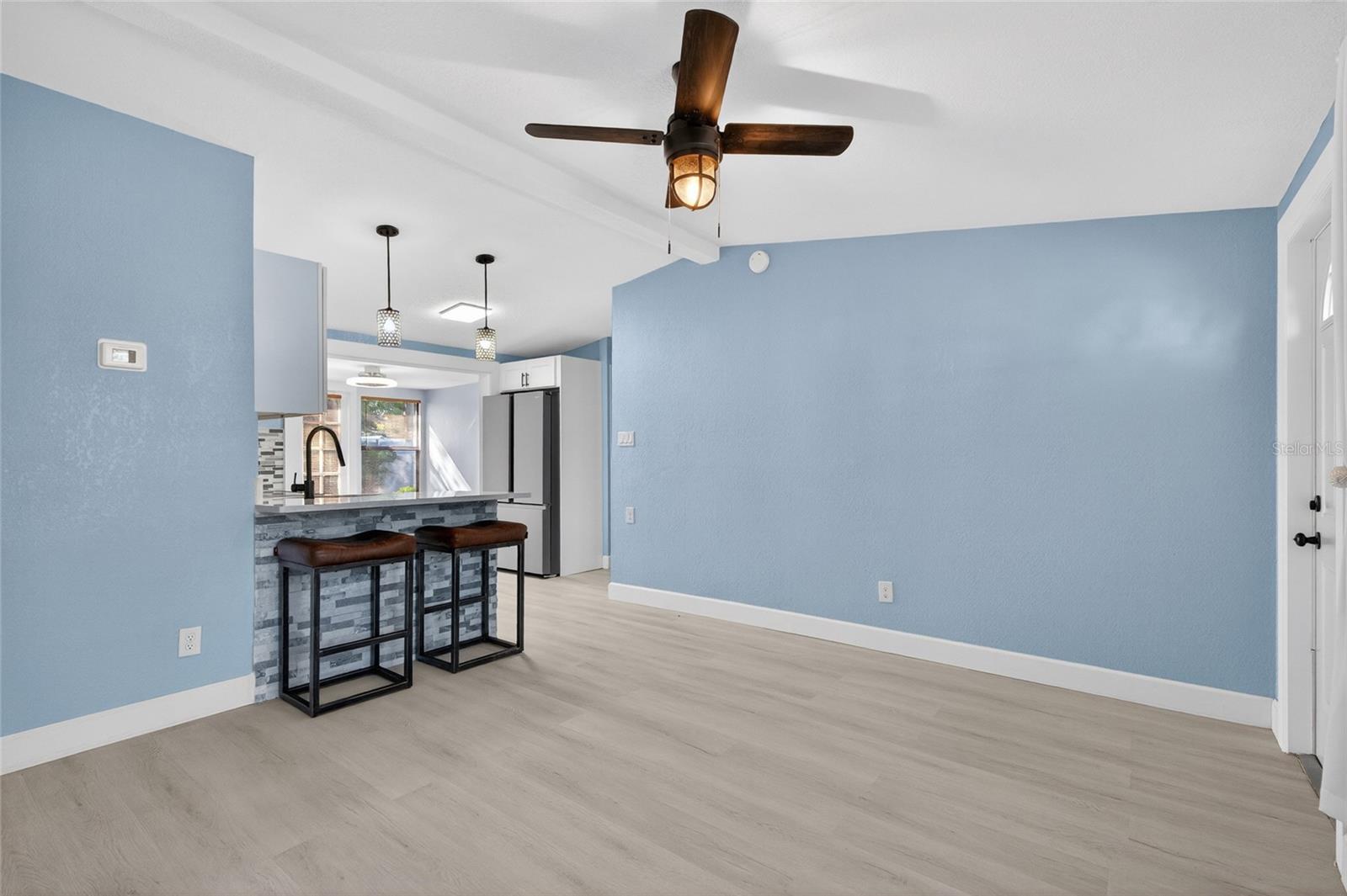 Listing photo id 8 for 10578 117th Drive