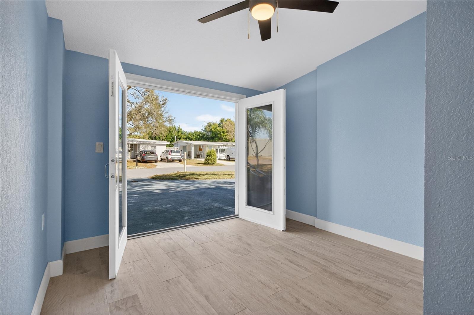 Listing photo id 20 for 10578 117th Drive