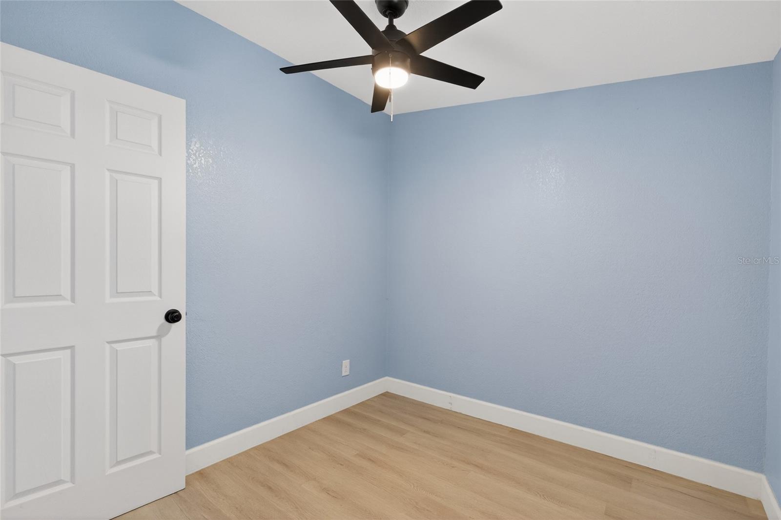 Listing photo id 29 for 10578 117th Drive