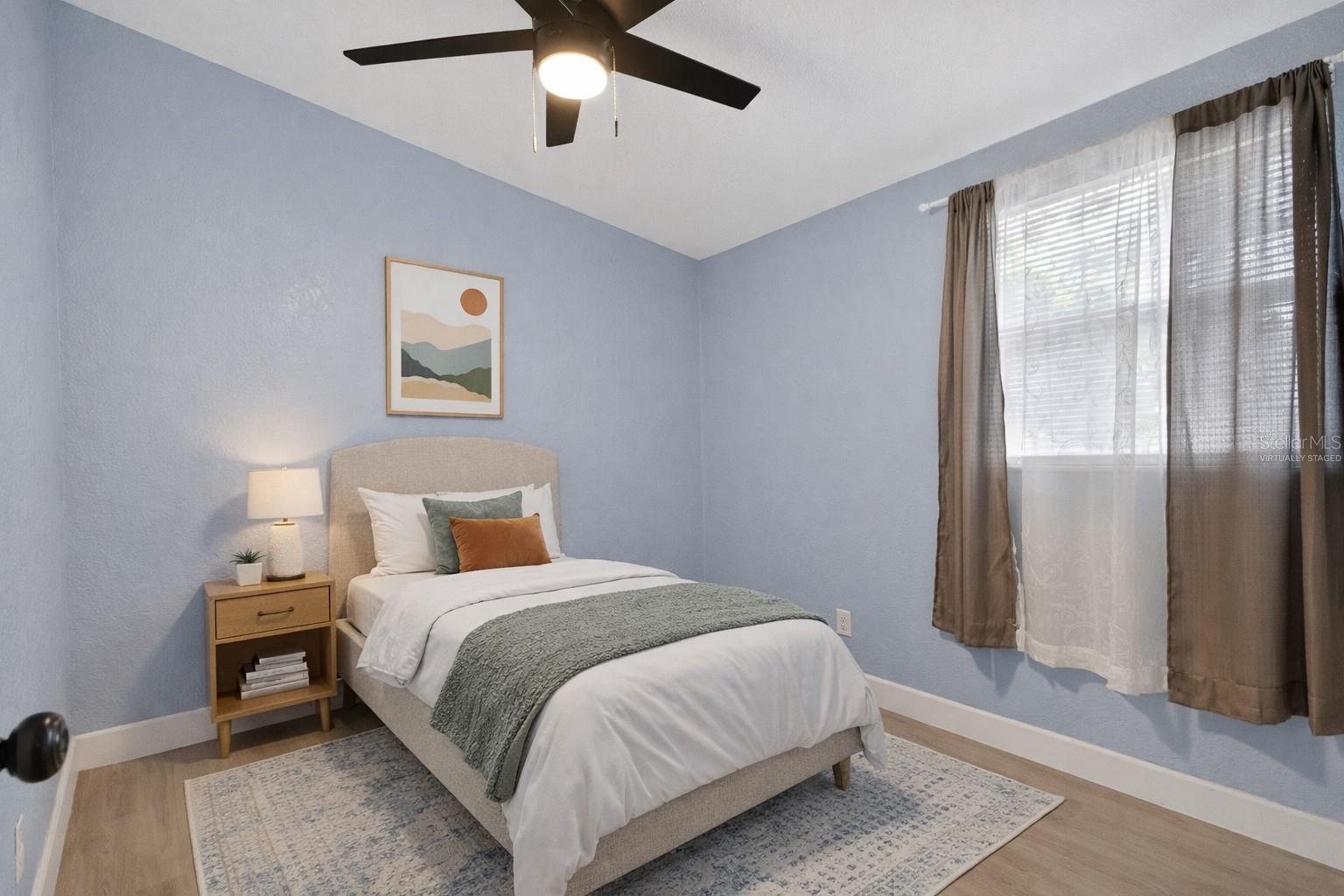 Listing photo id 32 for 10578 117th Drive