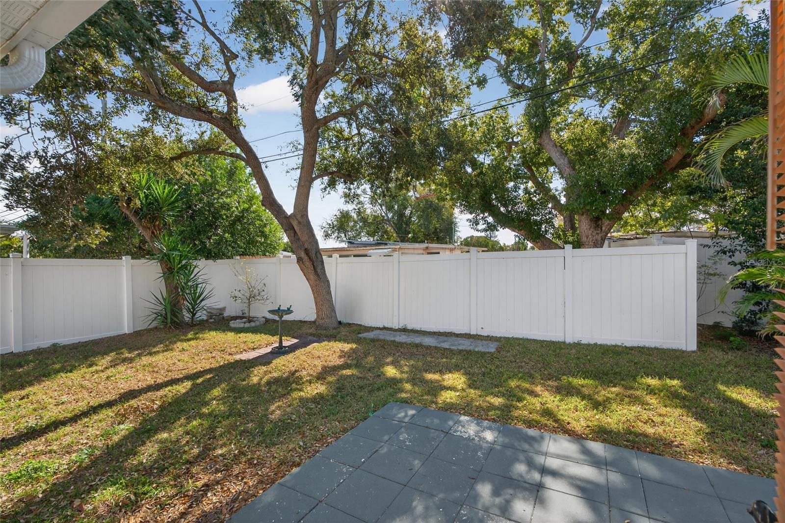 Listing photo id 34 for 10578 117th Drive