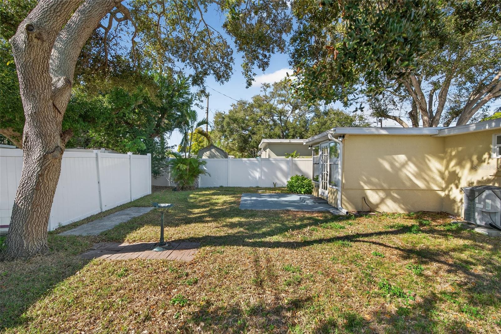 Listing photo id 39 for 10578 117th Drive