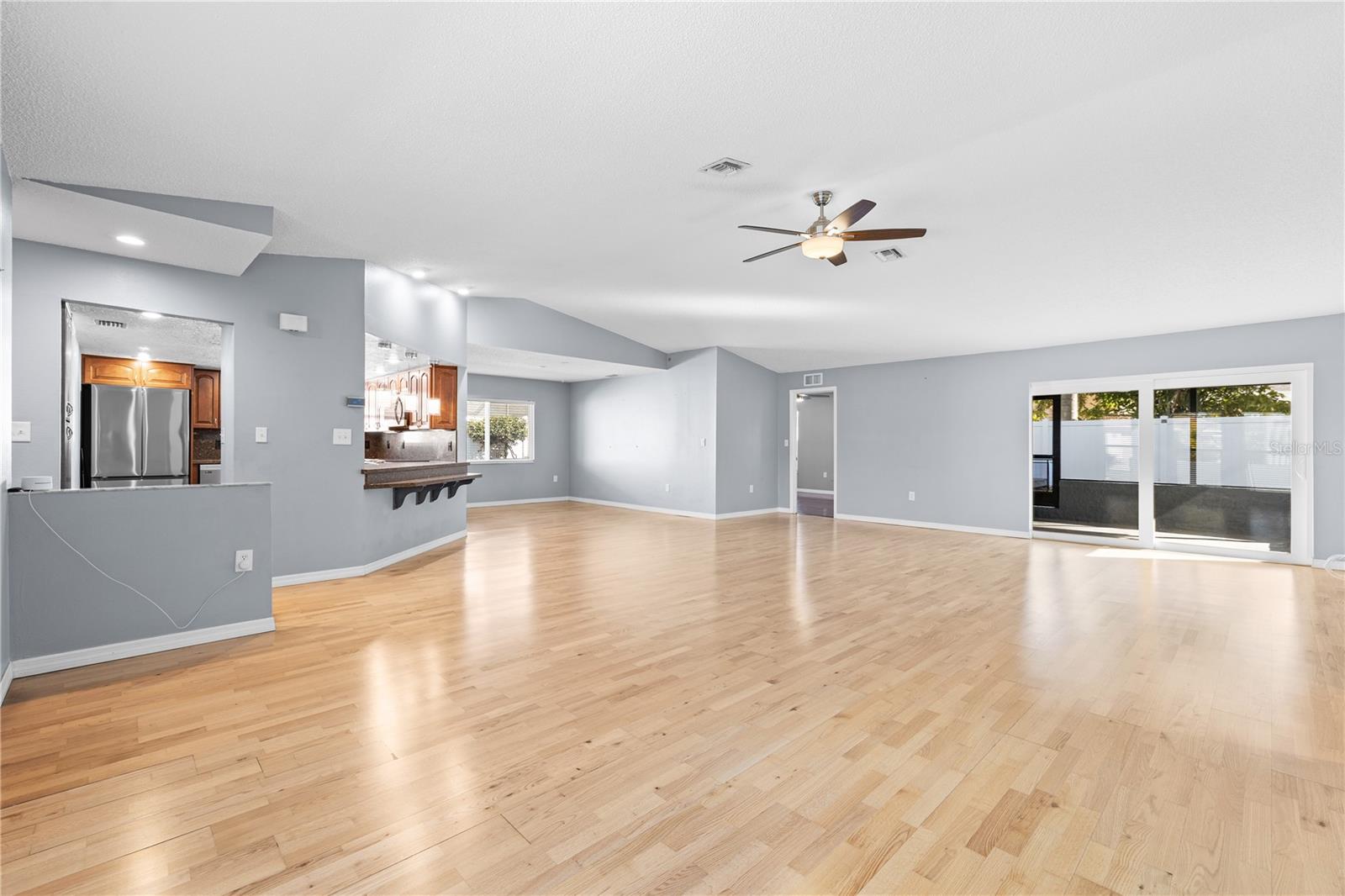 Image 10 of 37 For 9407 Laura Anne Drive