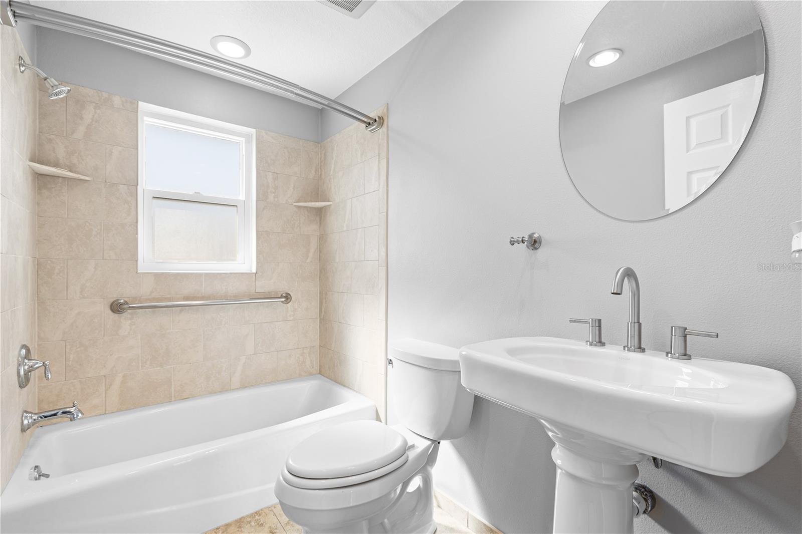 Image 20 of 37 For 9407 Laura Anne Drive