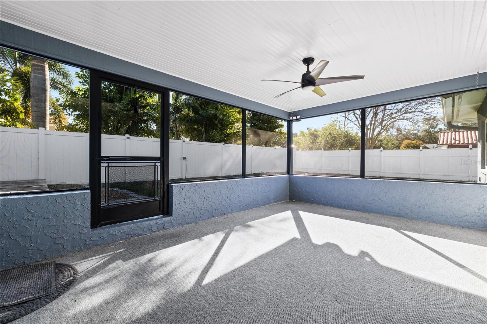 Image 28 of 37 For 9407 Laura Anne Drive