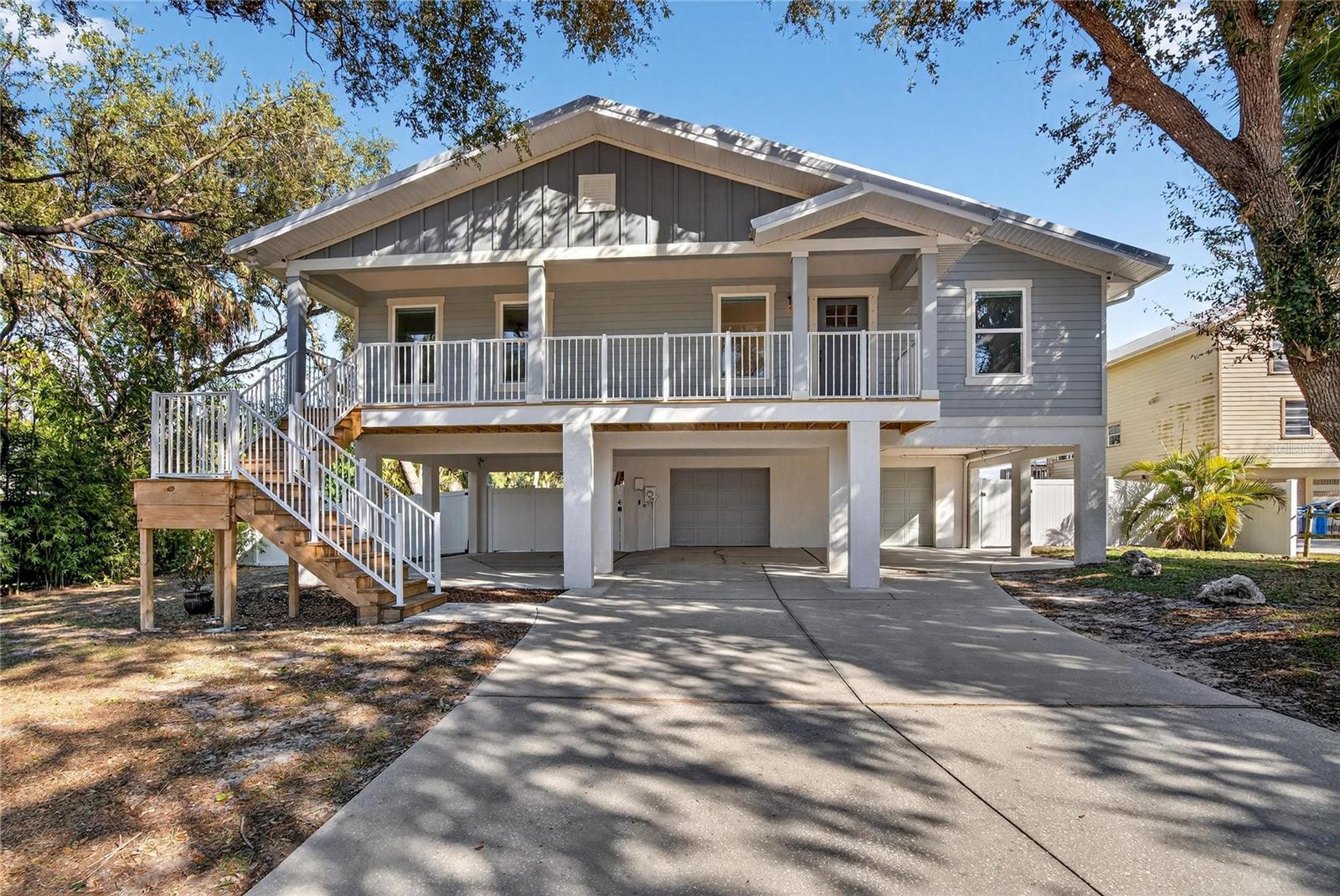 Image 2 of 79 For 9402 Oak Street