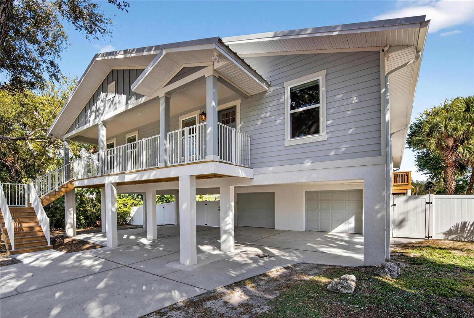 Image 4 of 79 For 9402 Oak Street