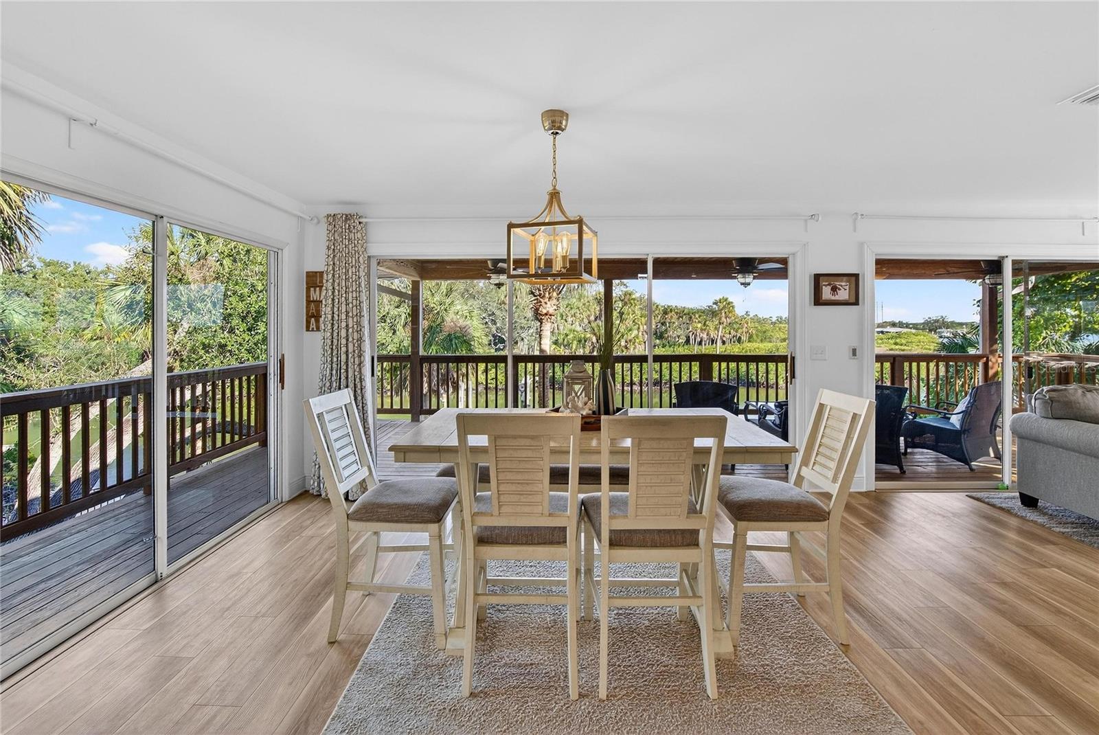 Image 56 of 79 For 9402 Oak Street