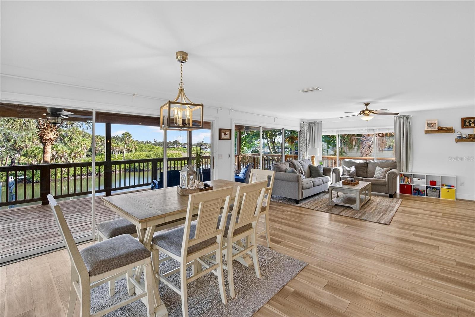 Image 57 of 79 For 9402 Oak Street