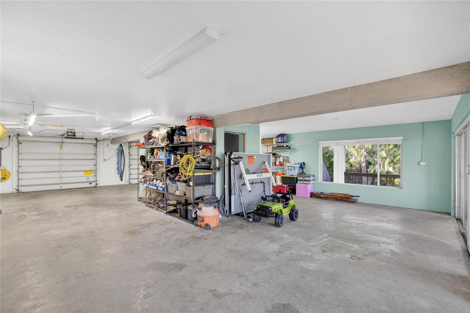 Image 67 of 79 For 9402 Oak Street