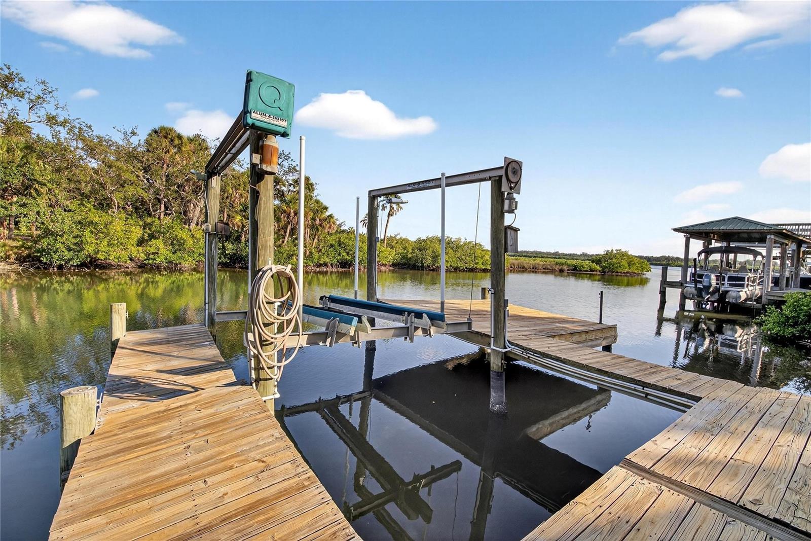 Image 78 of 79 For 9402 Oak Street