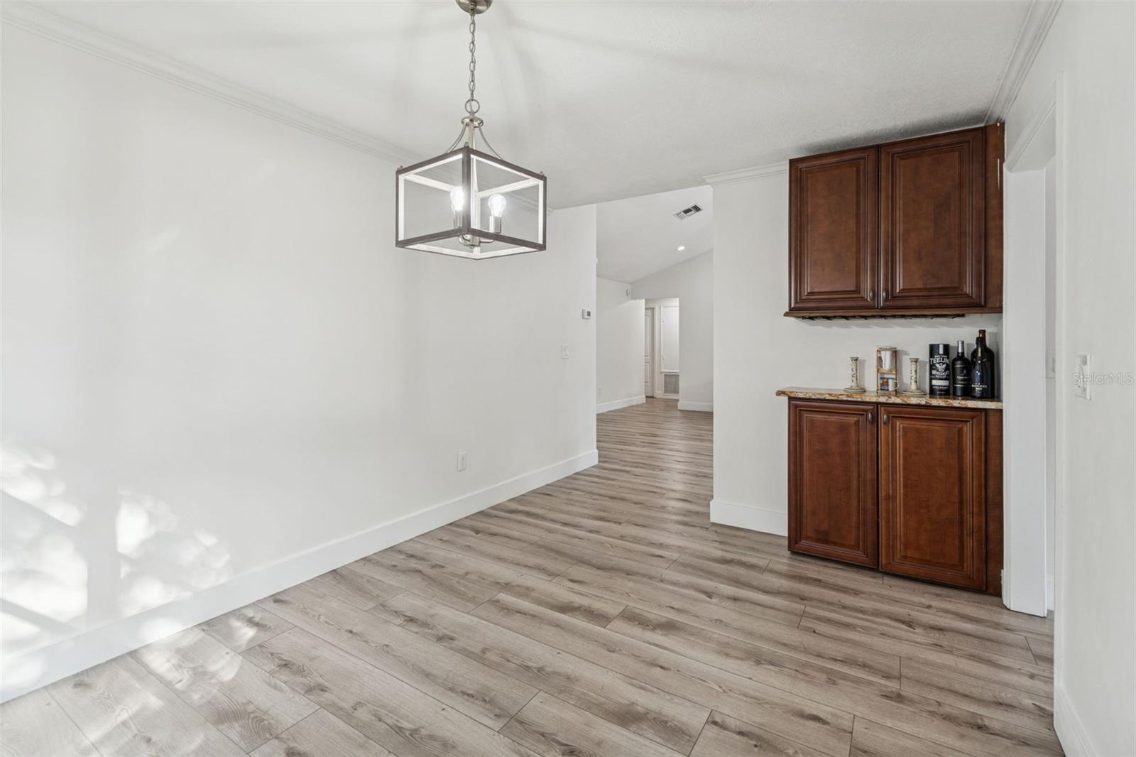 Image 11 of 35 For 15007 Redcliff Drive