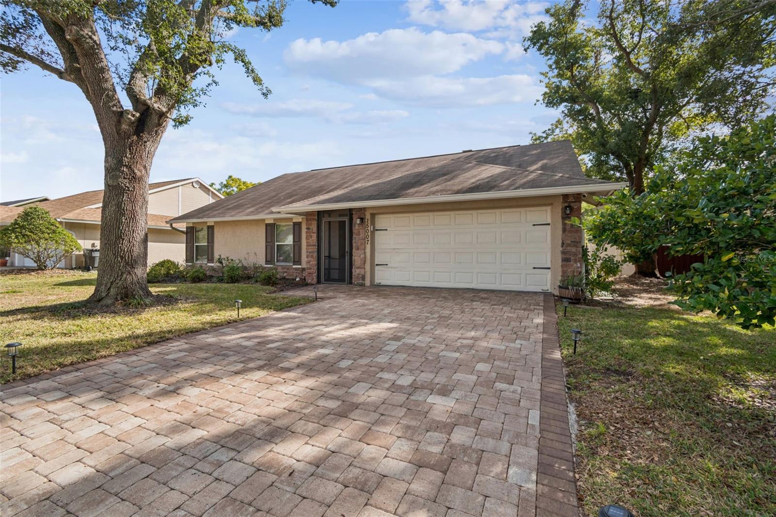 Image 31 of 35 For 15007 Redcliff Drive