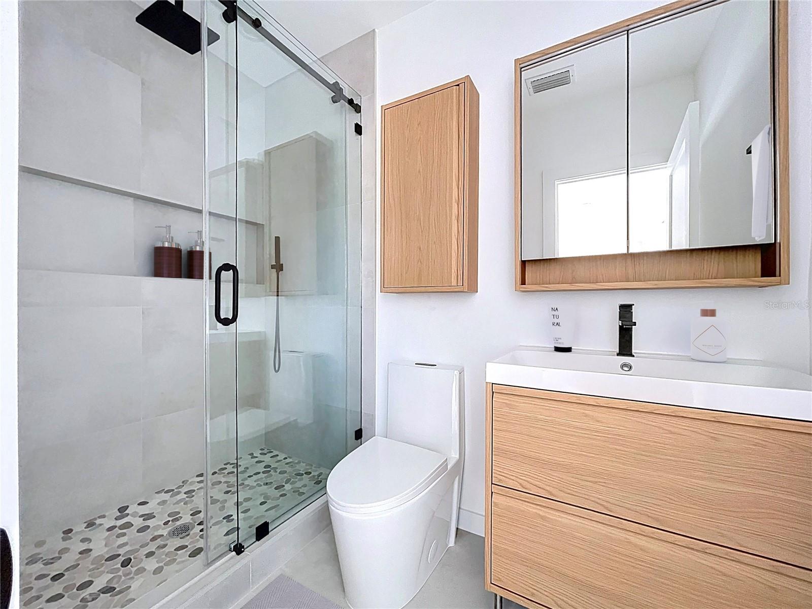 Image 14 of 81 For 4601 Queensboro Avenue S