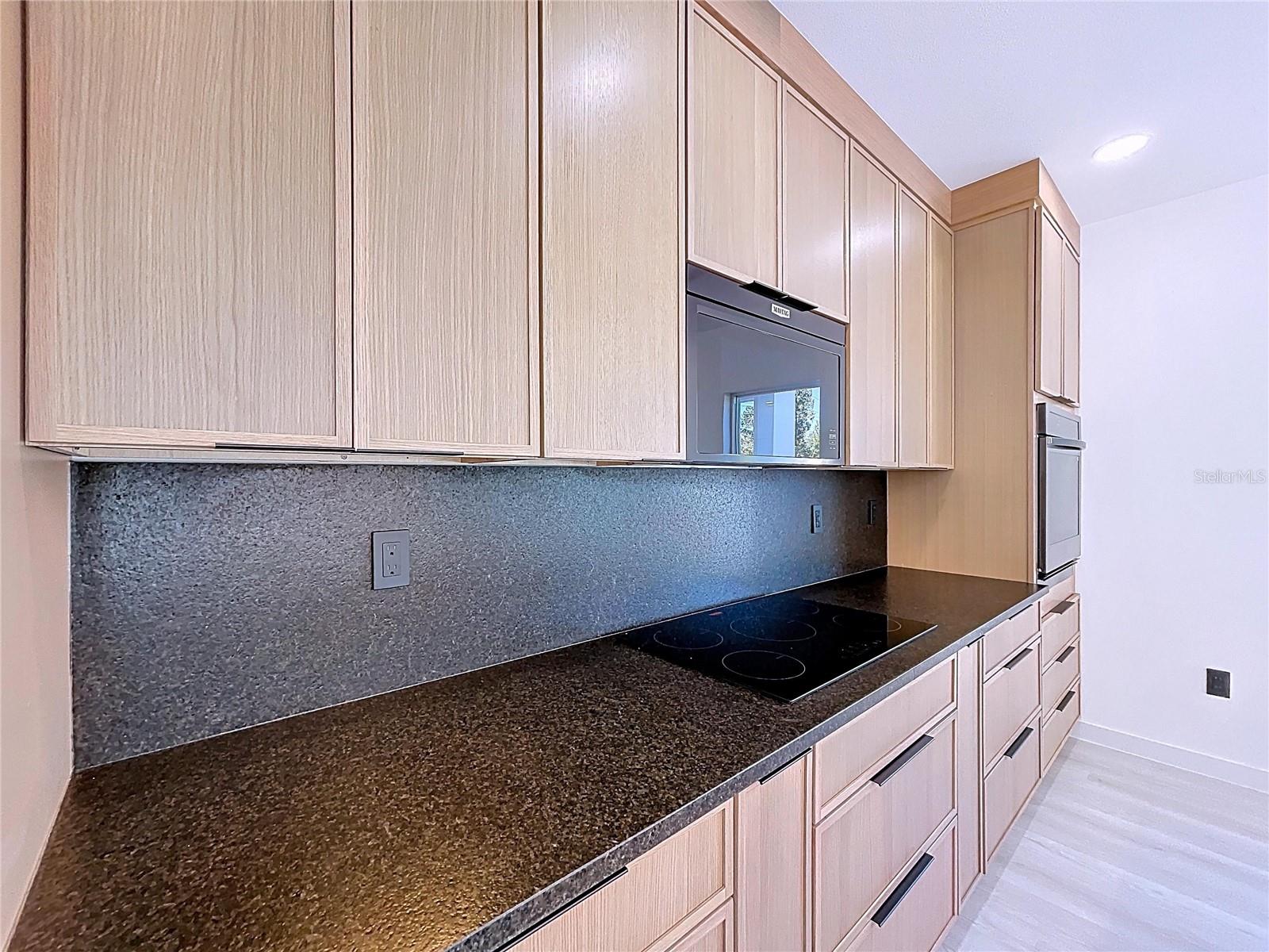 Image 28 of 81 For 4601 Queensboro Avenue S