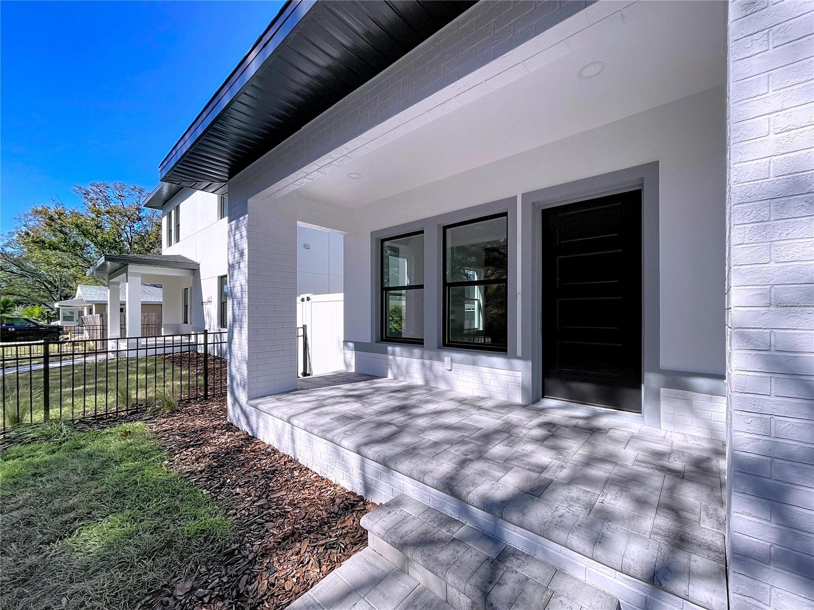 Image 4 of 81 For 4601 Queensboro Avenue S