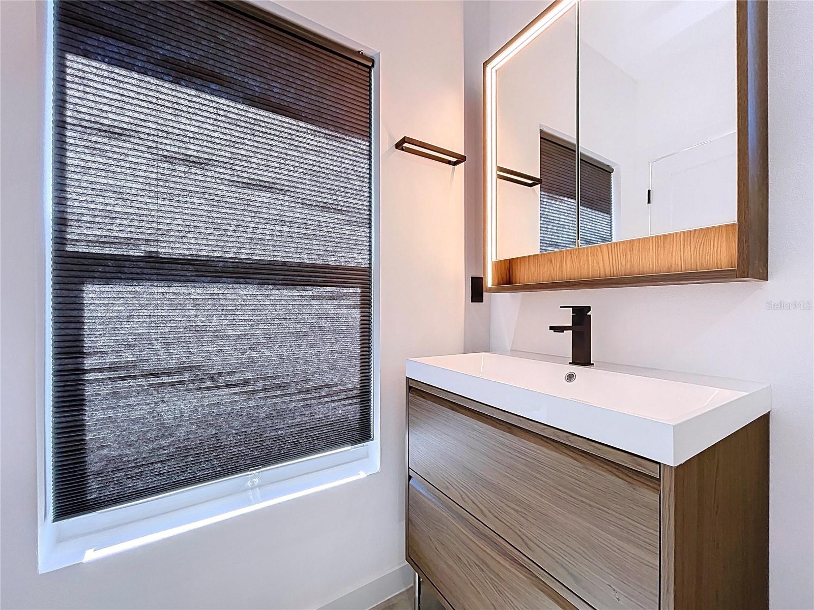 Image 46 of 81 For 4601 Queensboro Avenue S