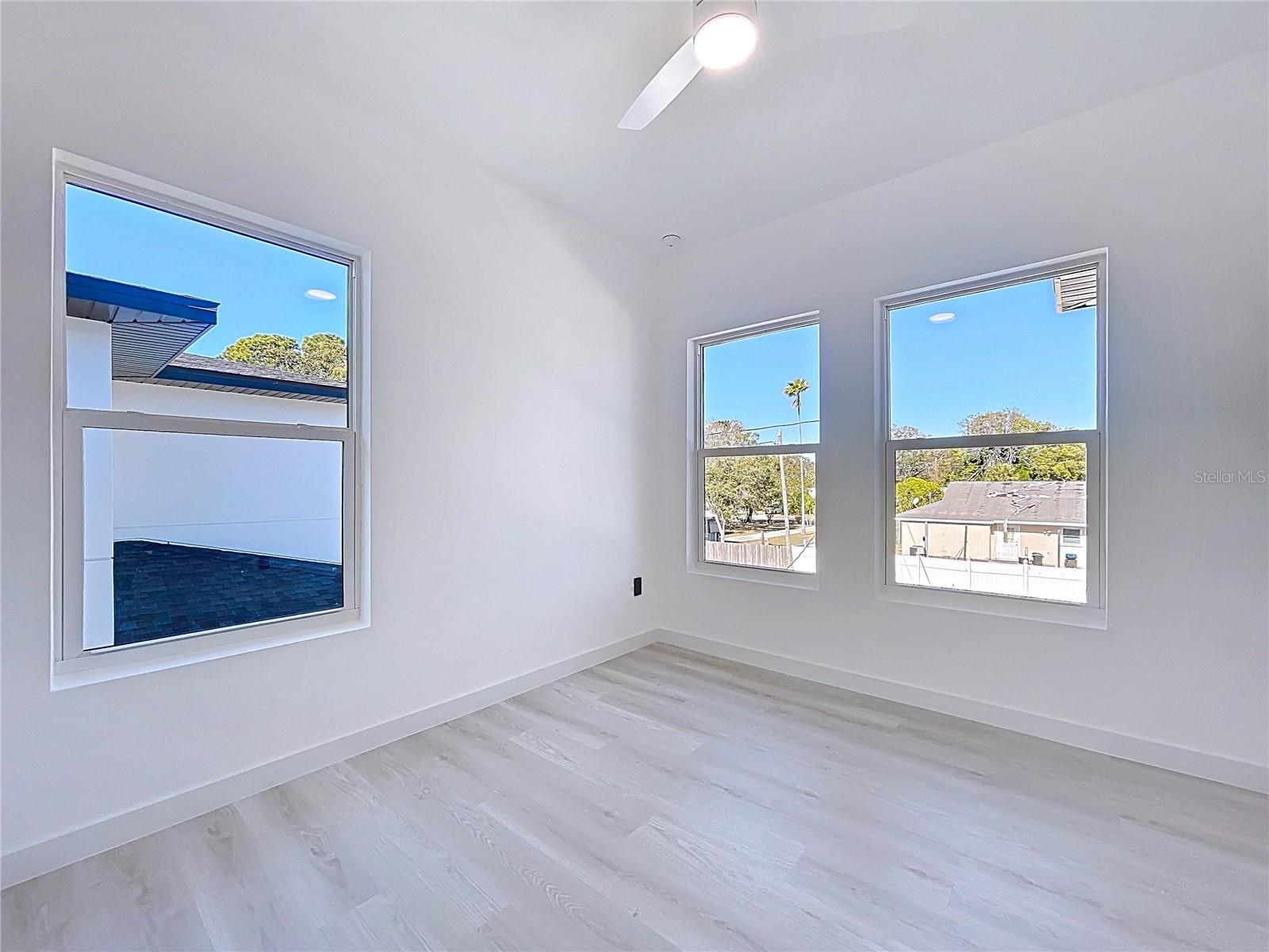 Image 52 of 81 For 4601 Queensboro Avenue S