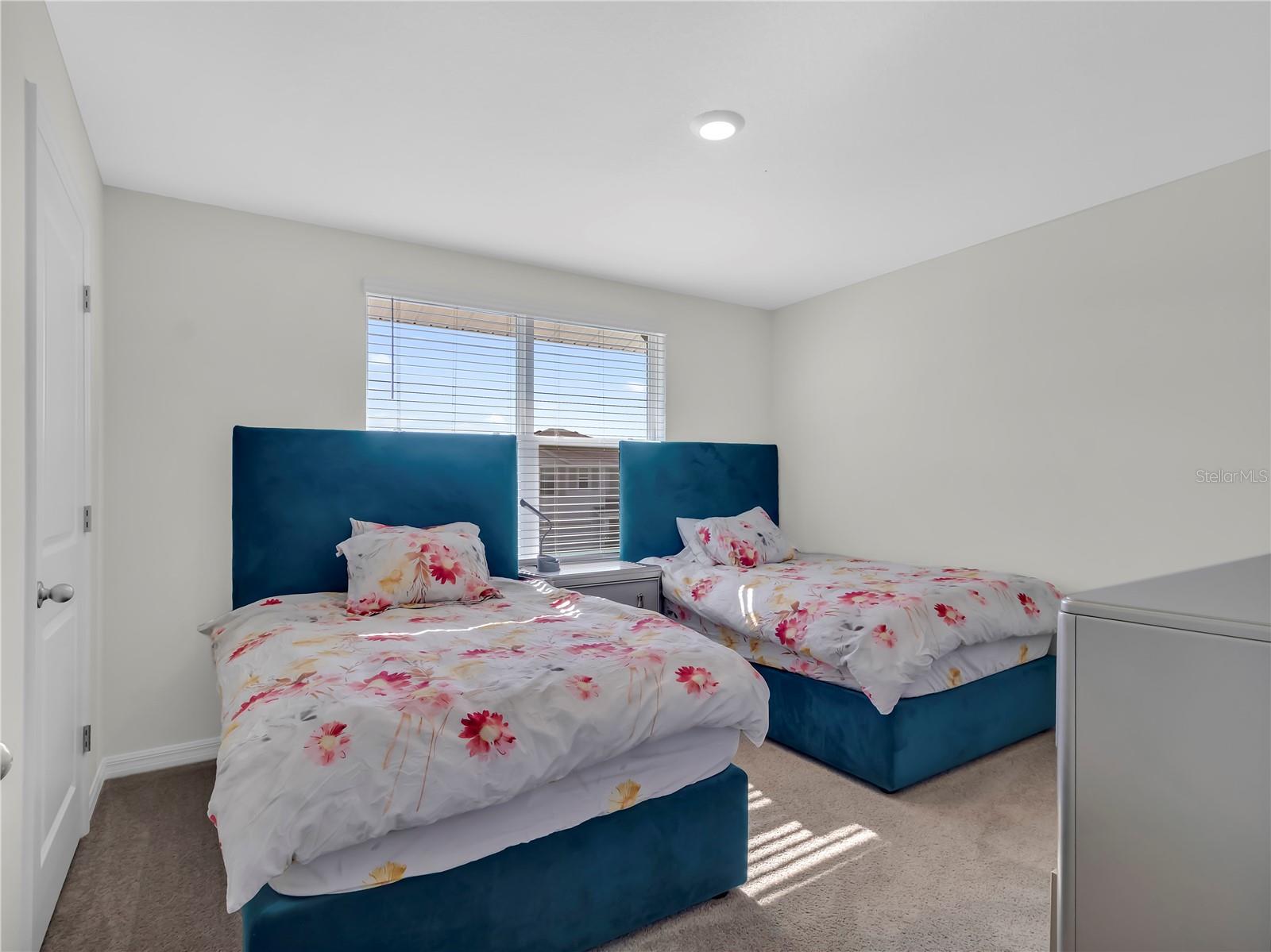 Image 26 of 54 For 16526 Windmill Forge Pass