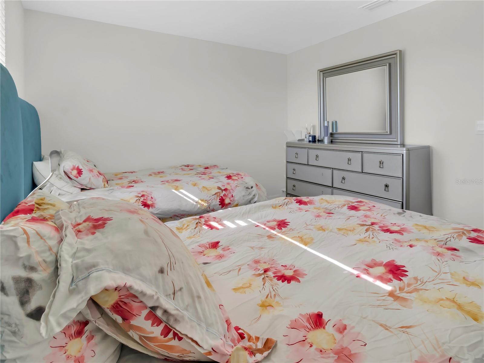 Image 27 of 54 For 16526 Windmill Forge Pass