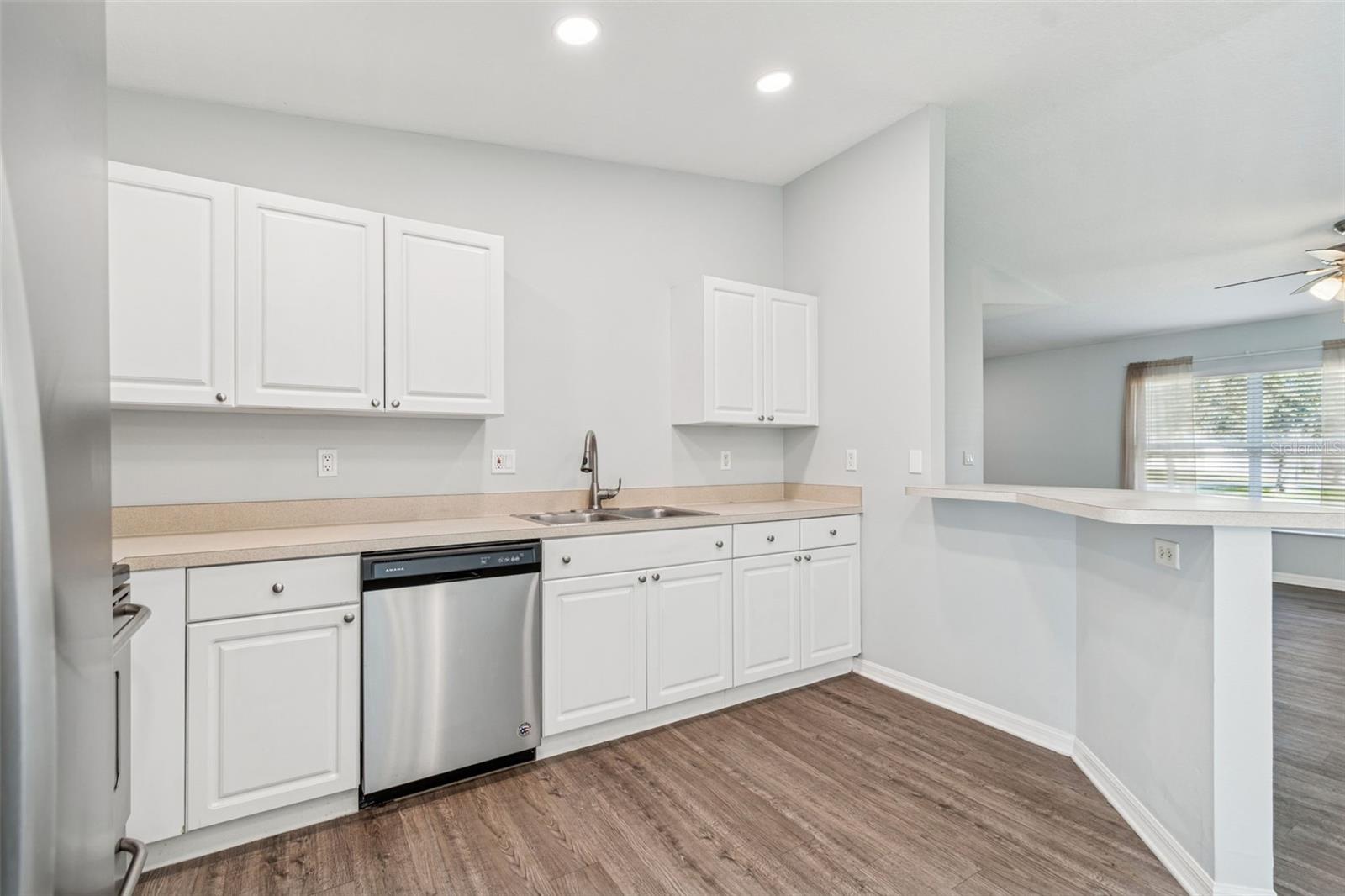 Image 21 of 70 For 4508 Redcoat Drive