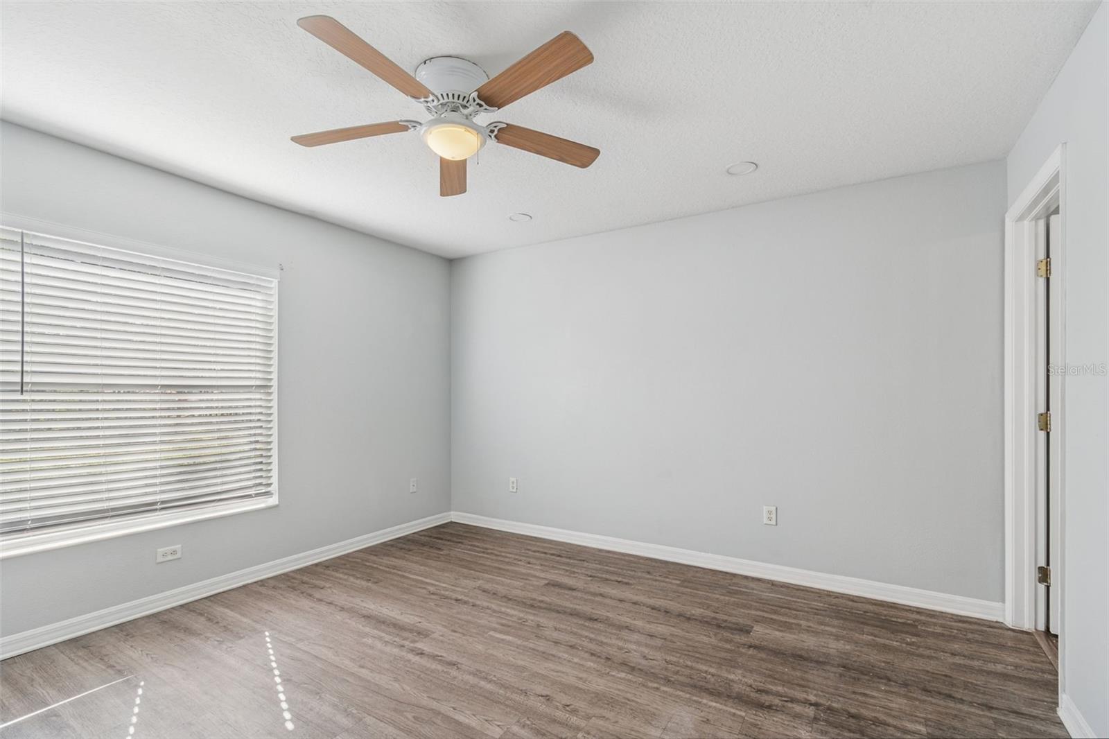 Image 27 of 70 For 4508 Redcoat Drive