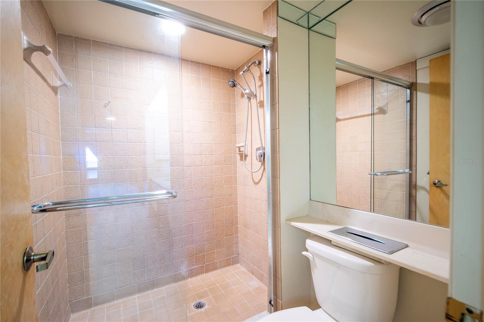 Image 14 of 35 For 900 Pinellas Bayway S 109