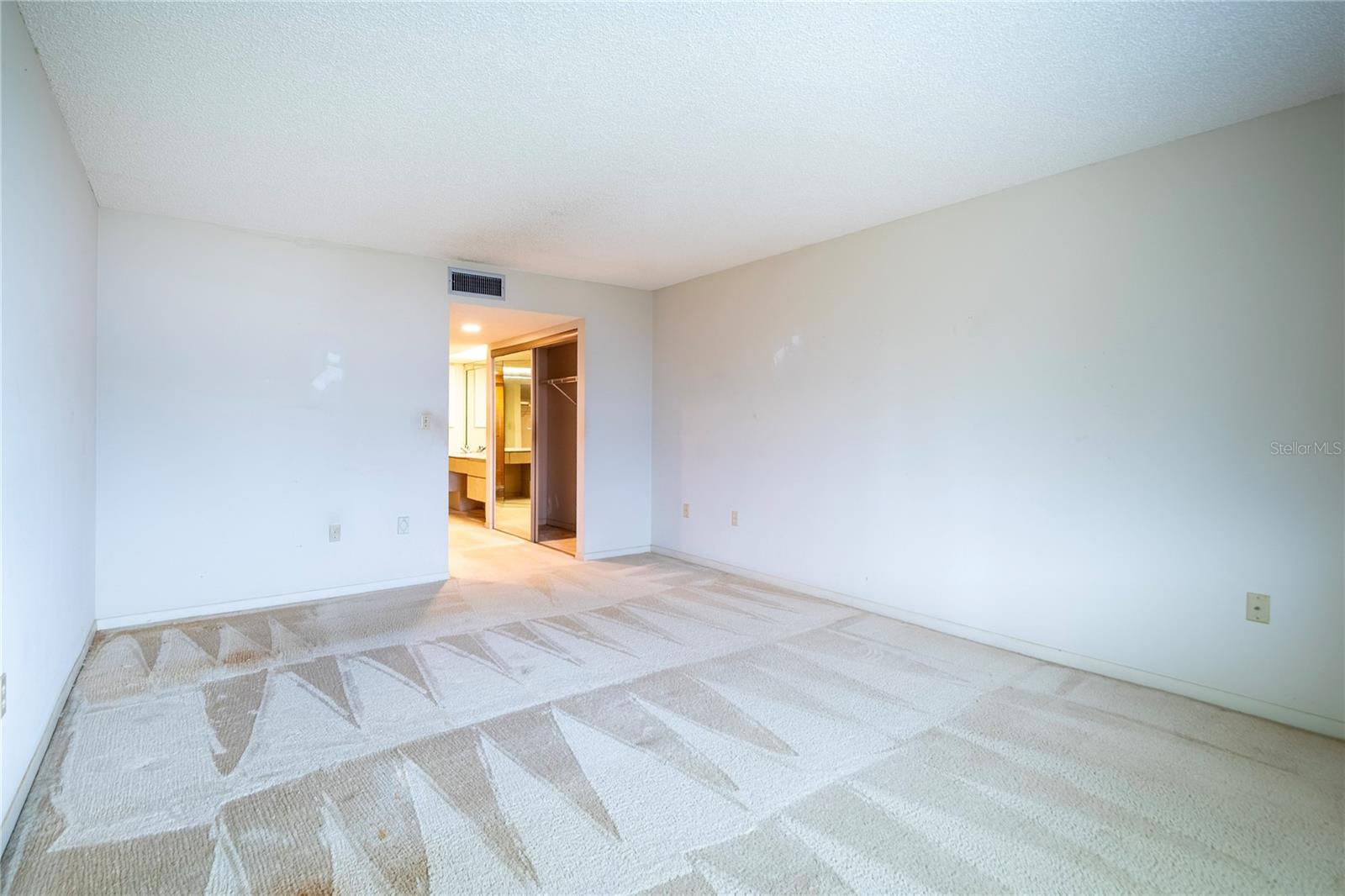 Image 21 of 35 For 900 Pinellas Bayway S 109