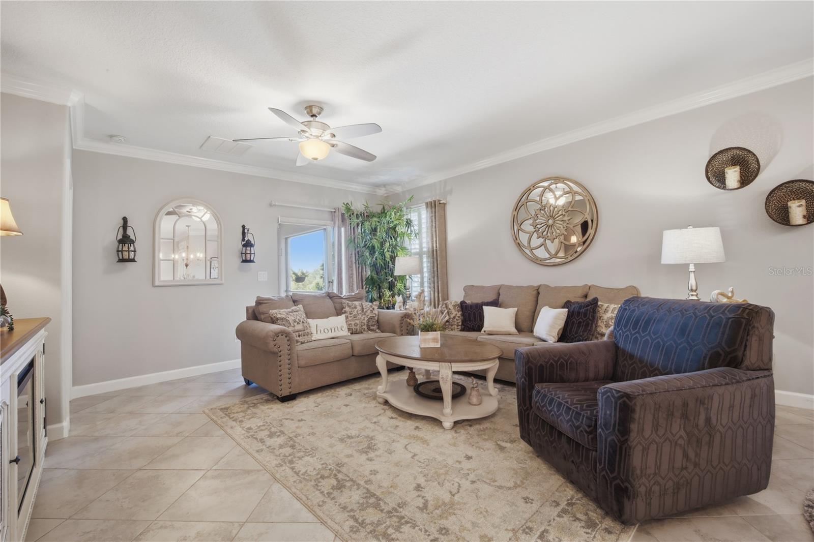 Image 15 of 91 For 10320 Echo Dock Loop