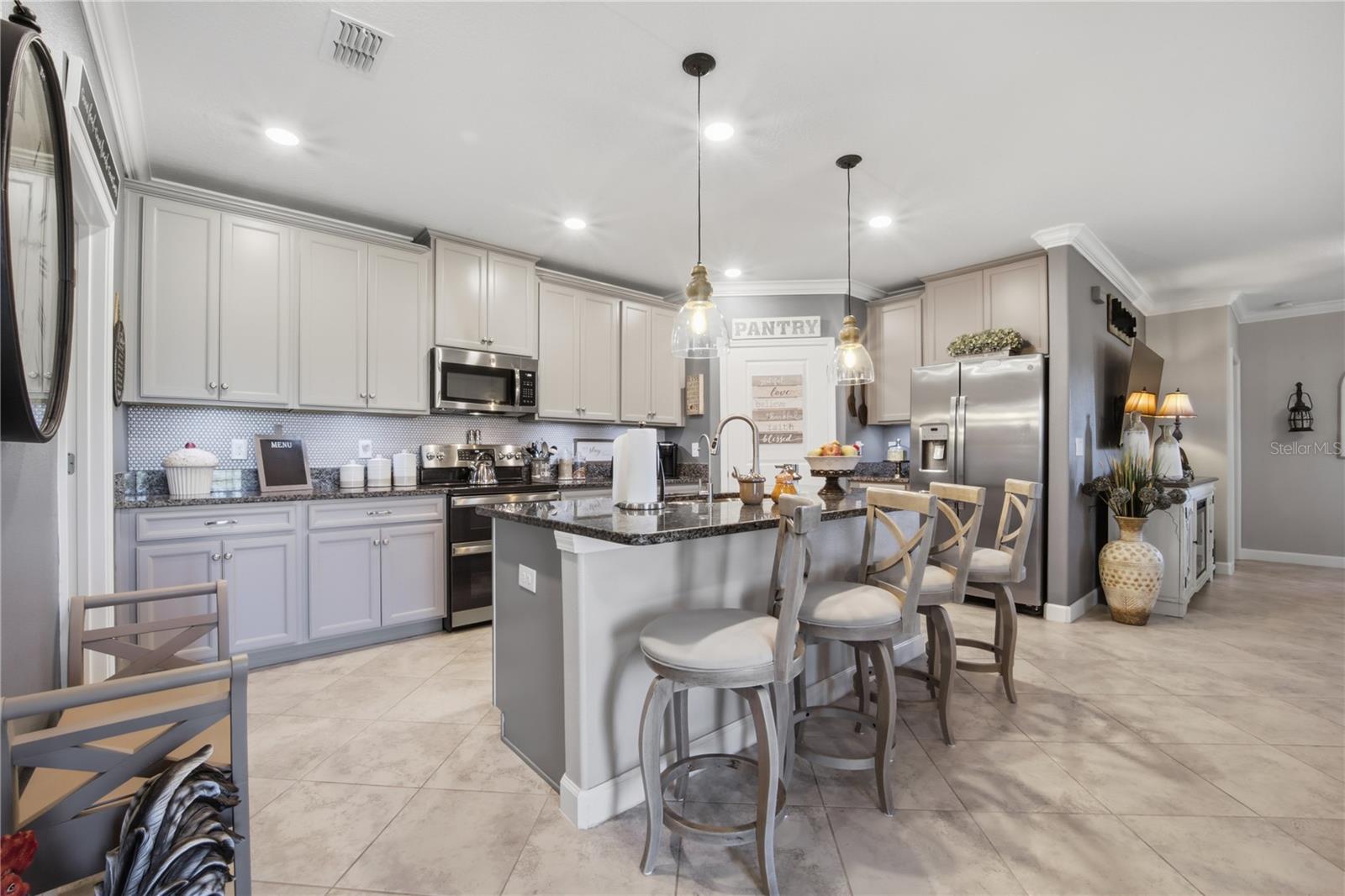 Image 3 of 91 For 10320 Echo Dock Loop