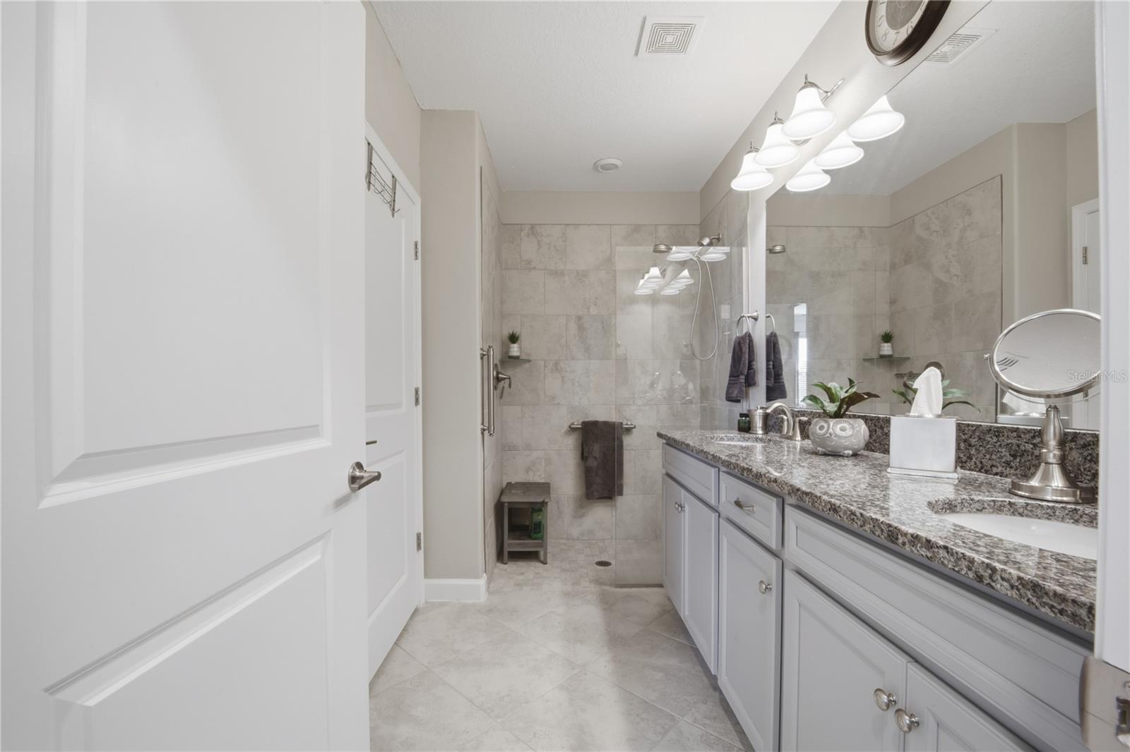 Image 33 of 91 For 10320 Echo Dock Loop