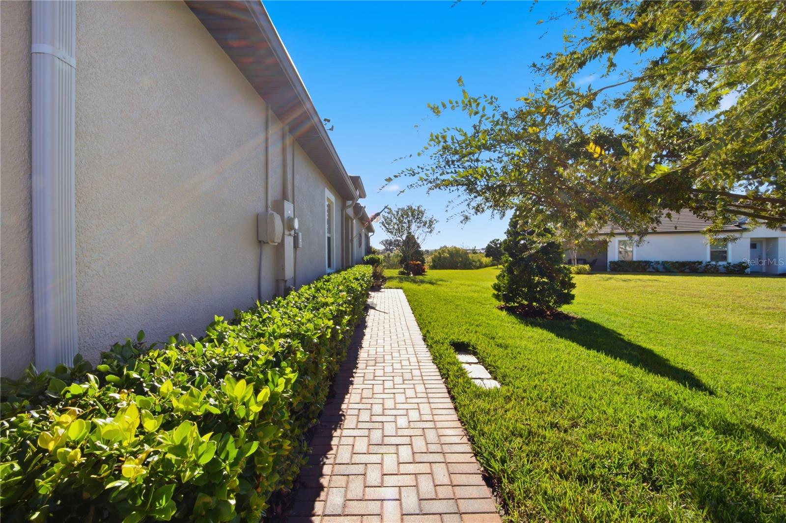 Image 7 of 91 For 10320 Echo Dock Loop