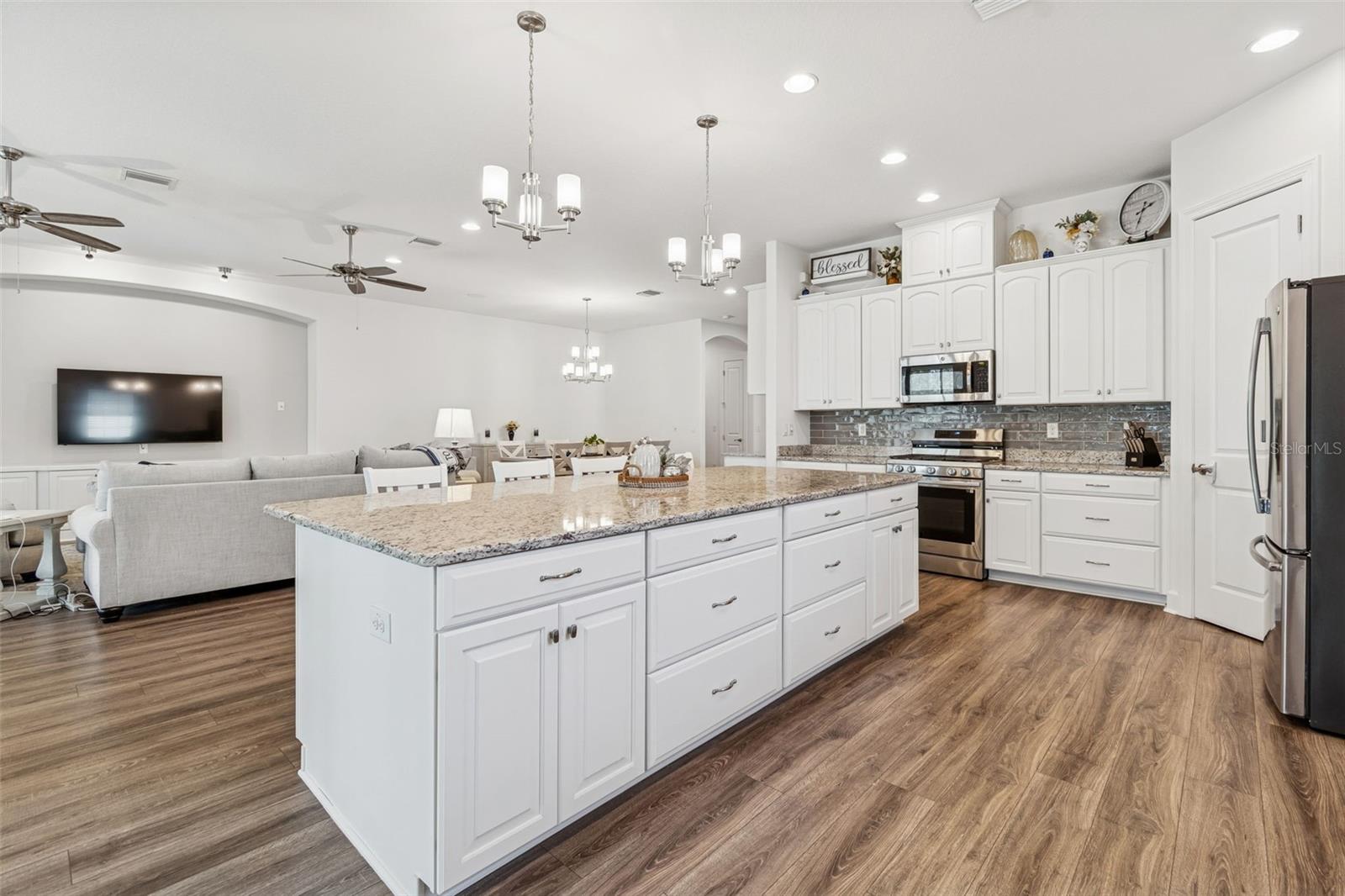 Image 16 of 83 For 8723 Sorano Villa Drive