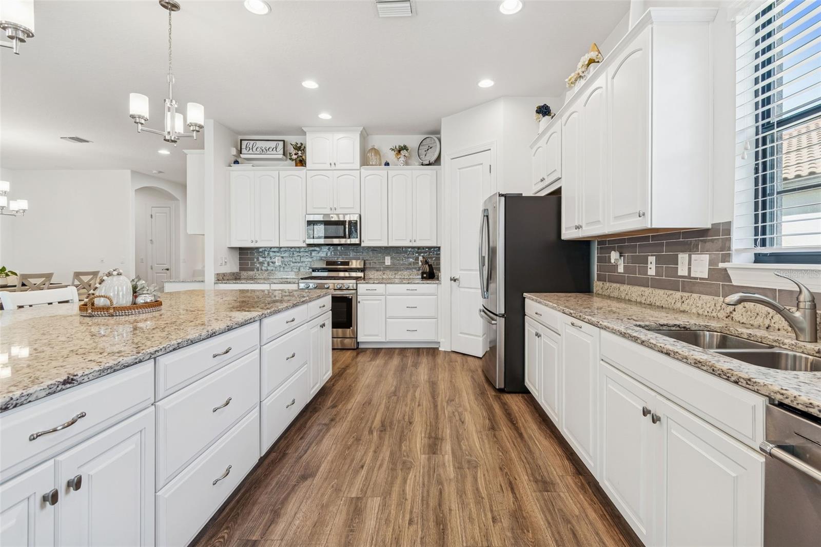 Image 17 of 83 For 8723 Sorano Villa Drive