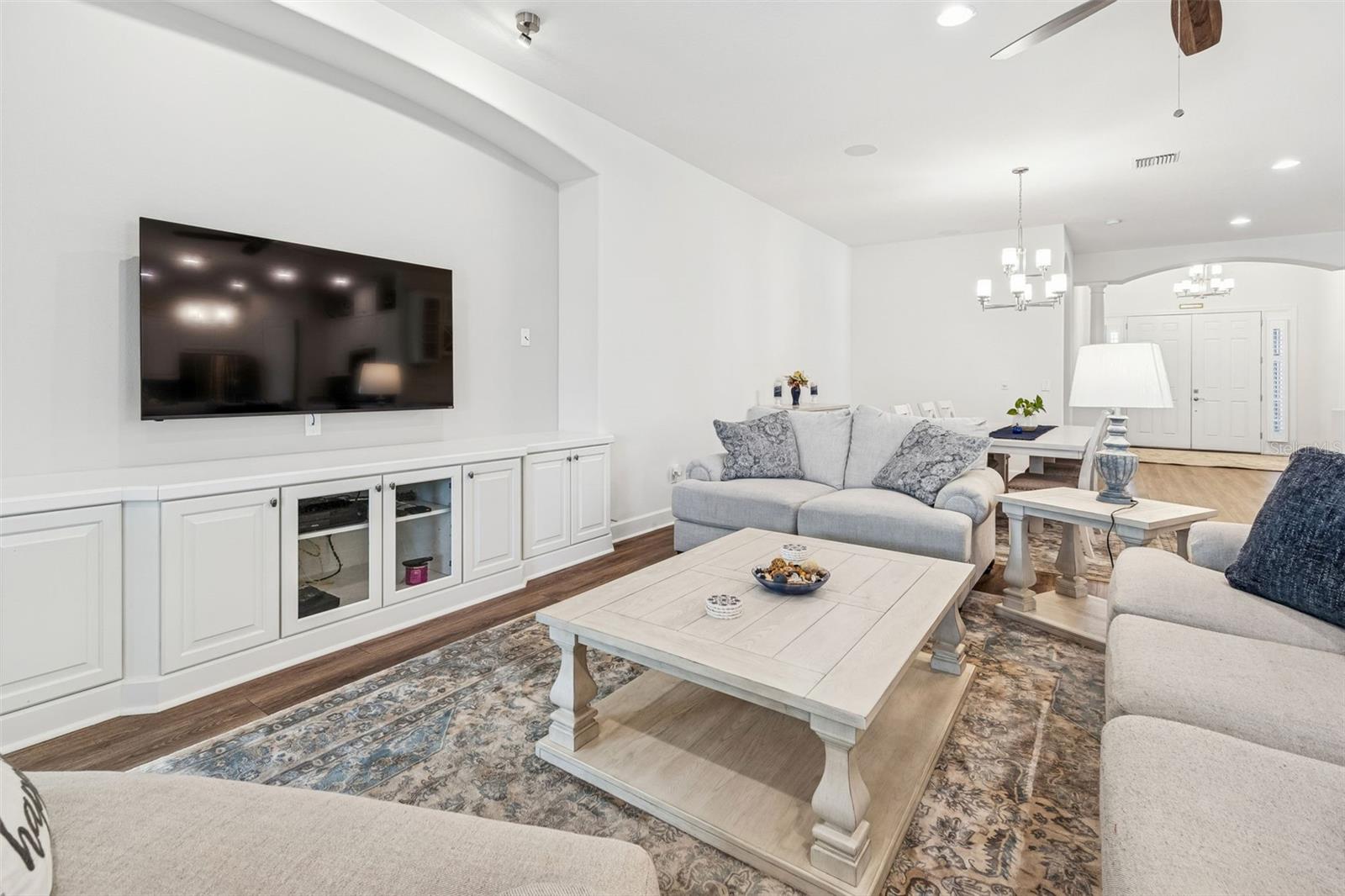 Image 23 of 83 For 8723 Sorano Villa Drive