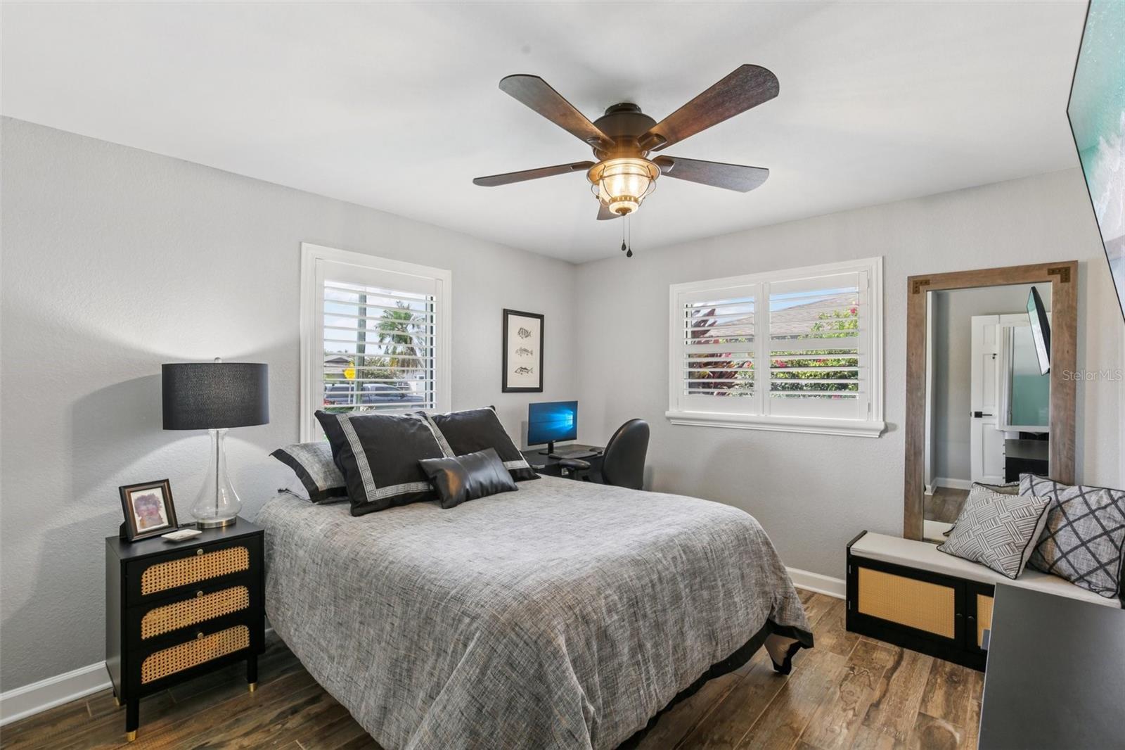 Image 25 of 41 For 5036 Dover Street Ne