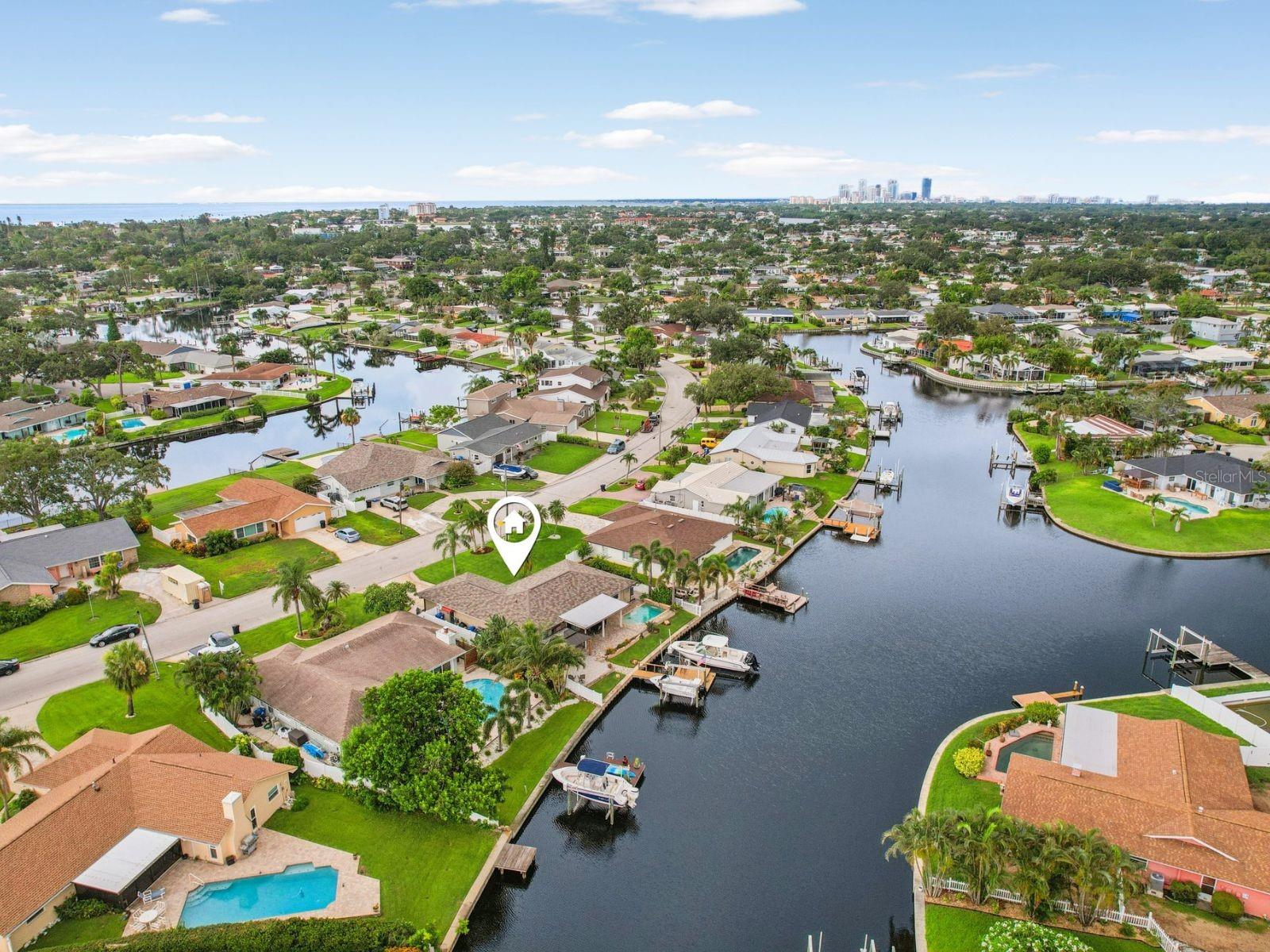 Image 38 of 41 For 5036 Dover Street Ne